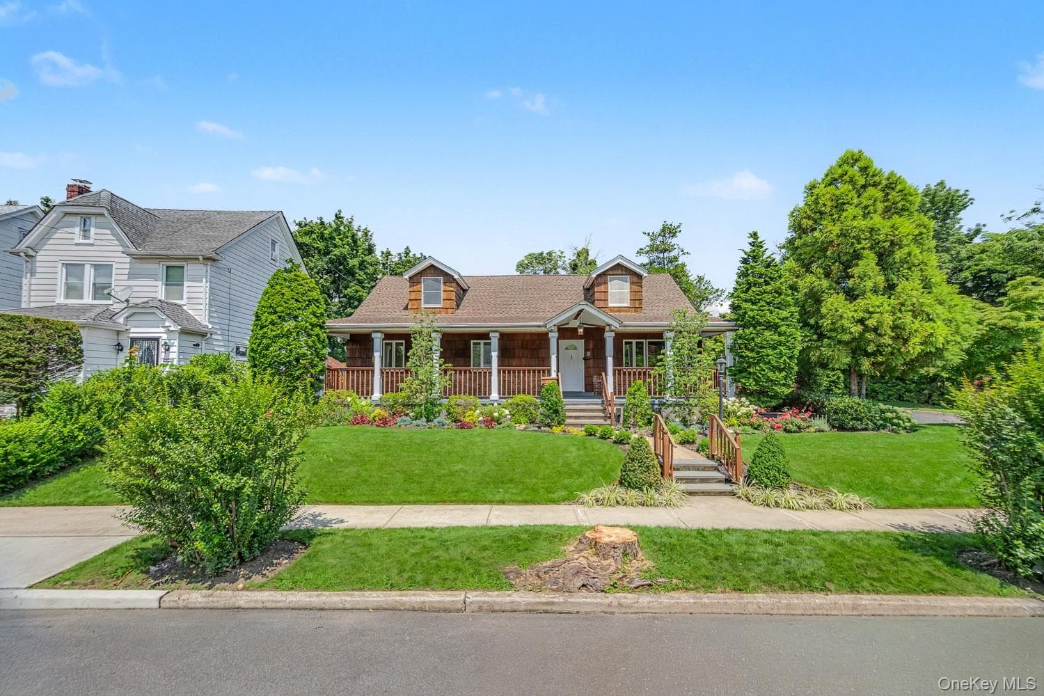 14645 13th Avenue photo 1