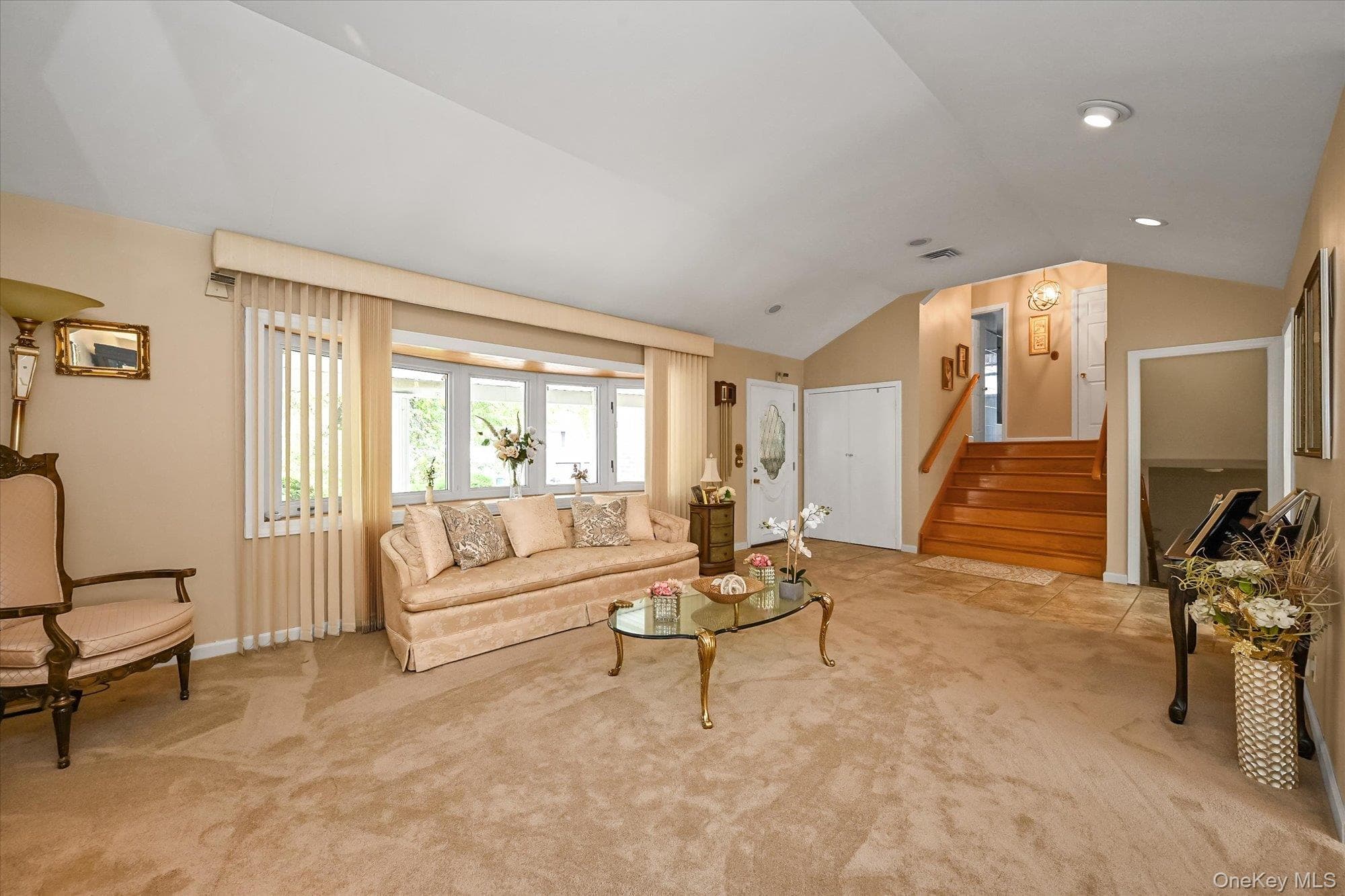 222-44 Garland Drive thumbnail 6