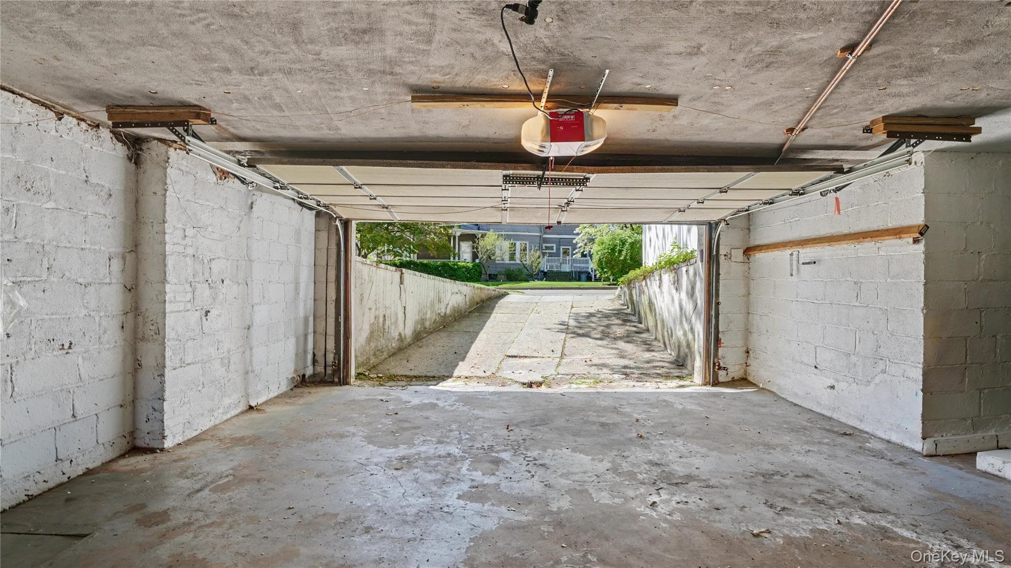 370 Summit Avenue thumbnail 26