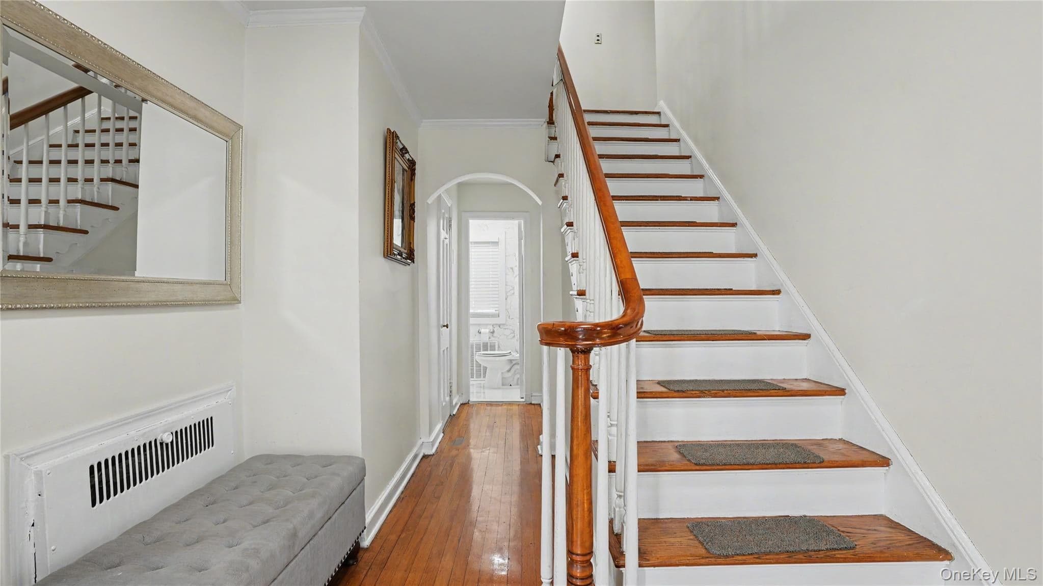 370 Summit Avenue thumbnail 3