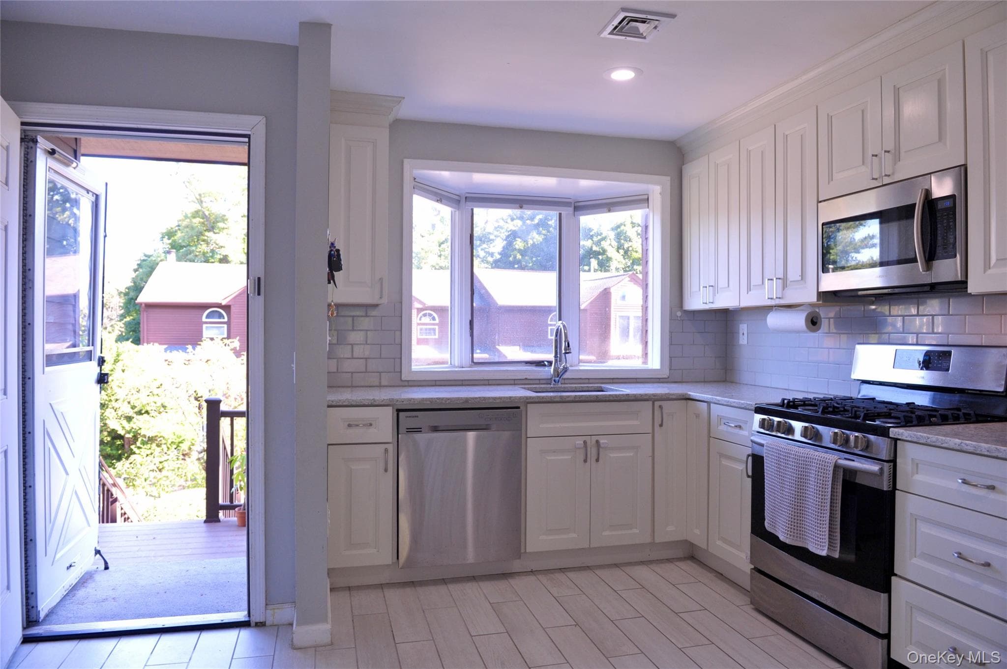 21 Knoll View thumbnail 2