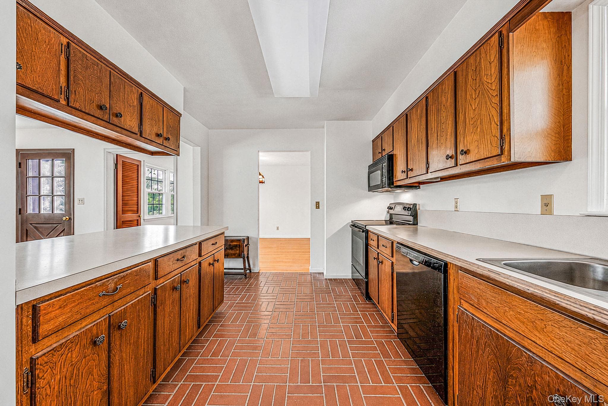 42 E Bartlett Road thumbnail 15