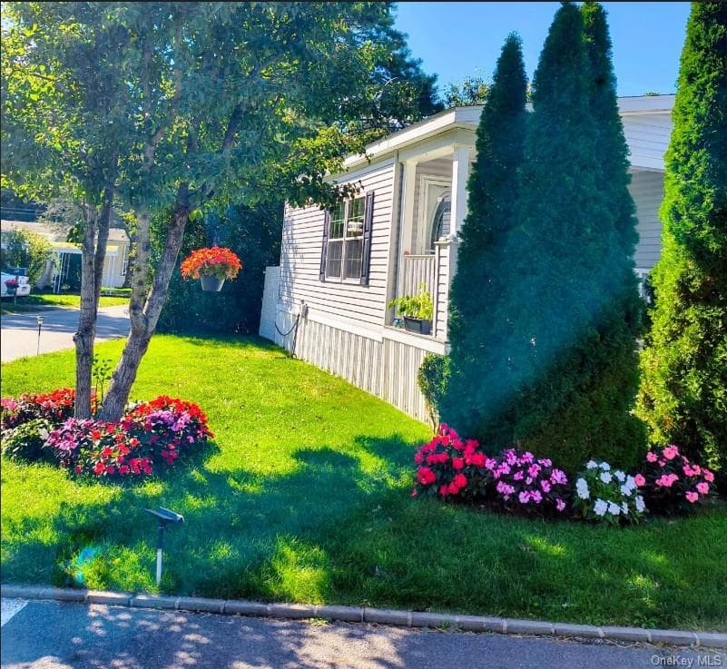 525 Riverleigh Avenue Unit: B-25 thumbnail 2