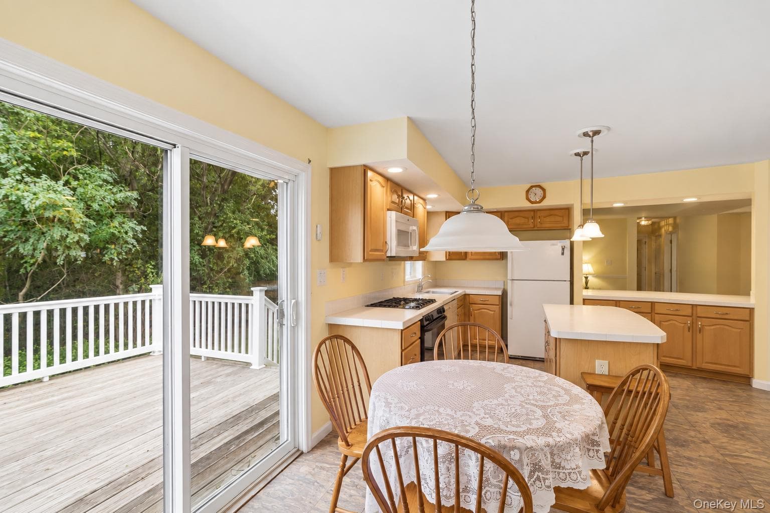 1407 Middle Road Unit: 245 thumbnail 5