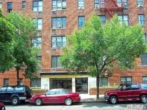 92-29 Lamont Avenue Ave Unit: 1B, Elmhurst
