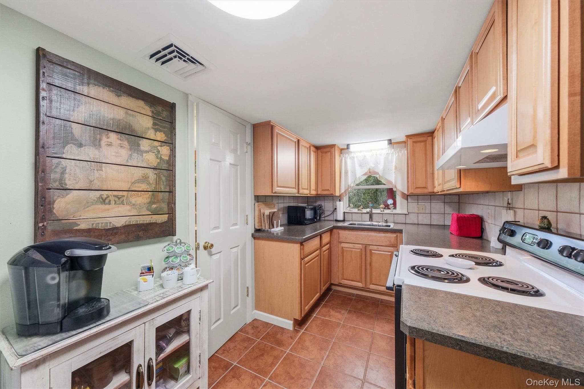 6725 - 6727 Route 82 Unit: 6725 thumbnail 43