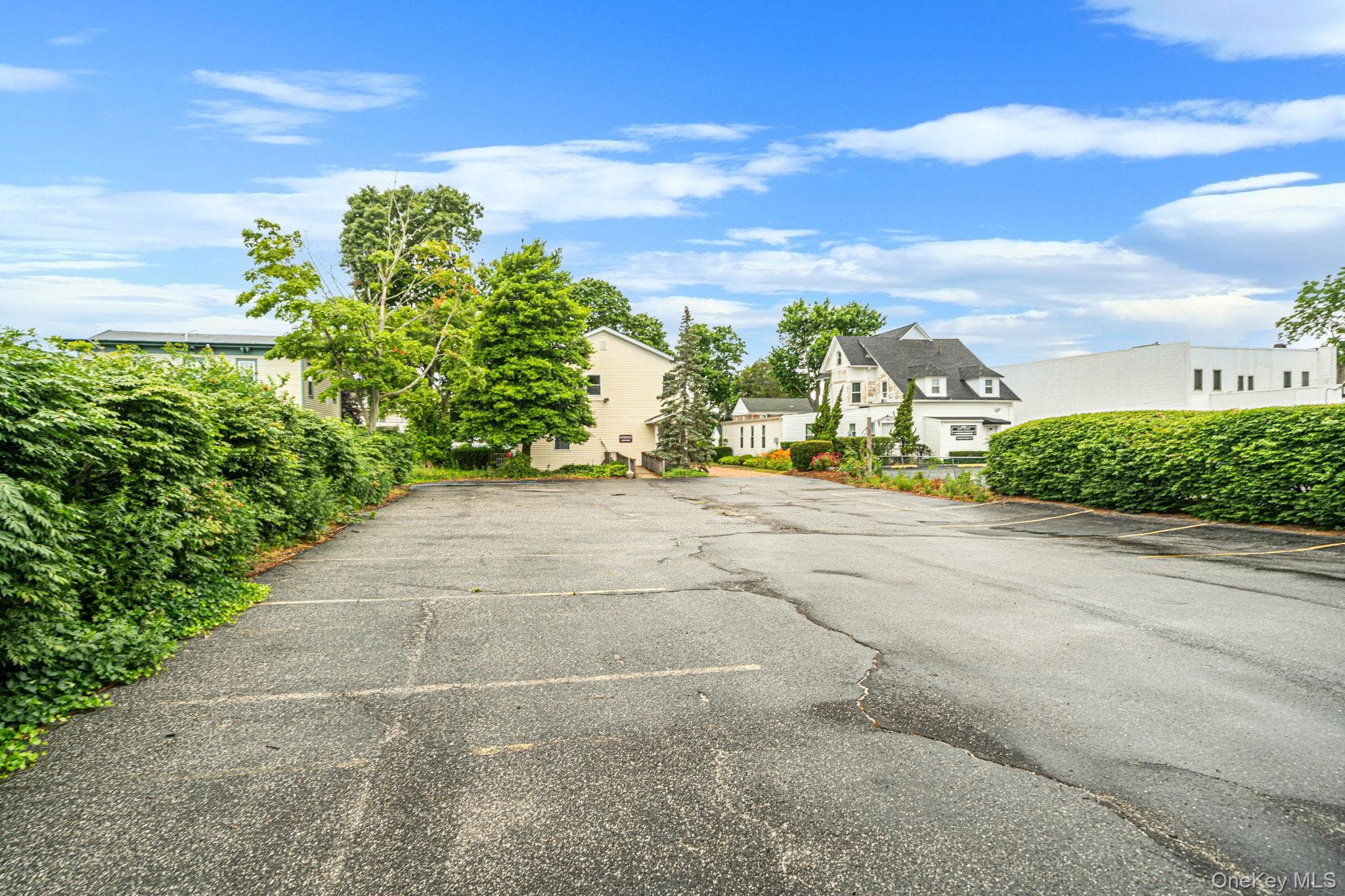 147 N Ocean Avenue thumbnail 5