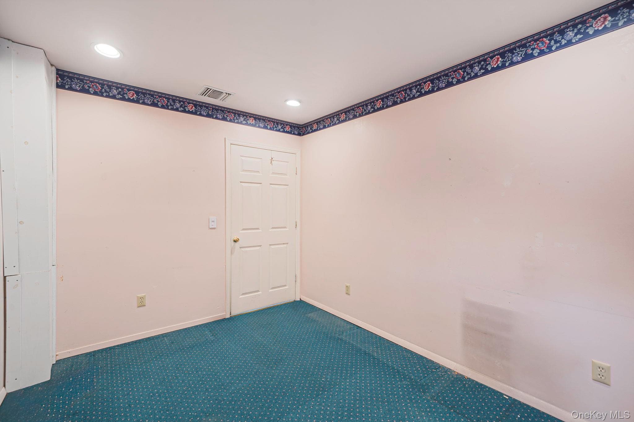 147 N Ocean Avenue thumbnail 23