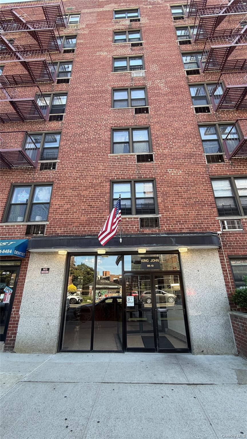 86-10 Grand Avenue Unit: 4D, Elmhurst