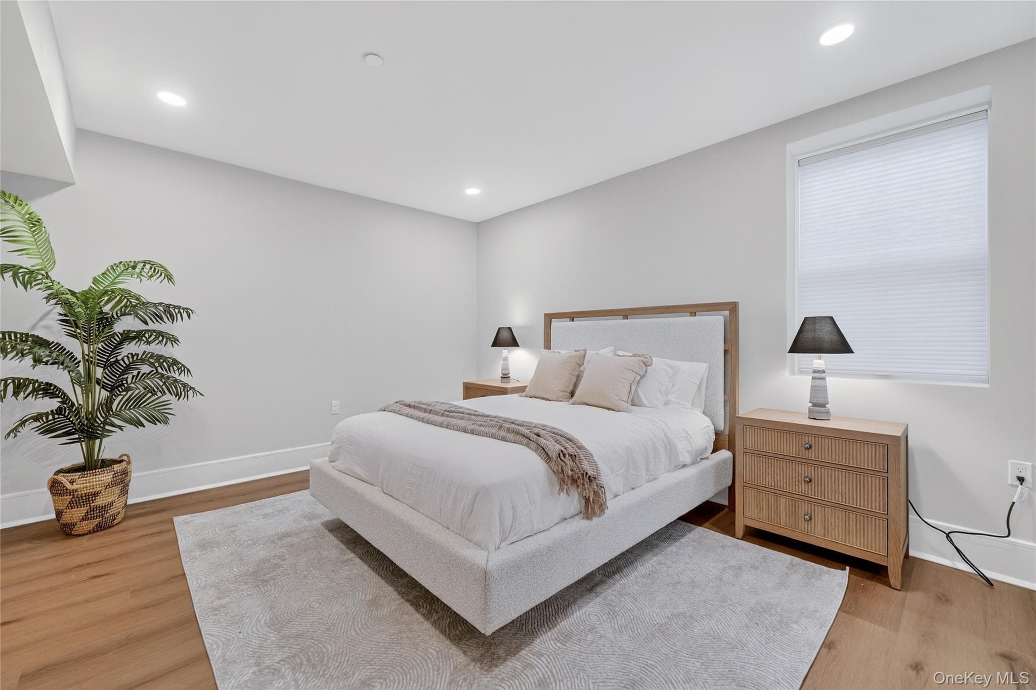 1815 Soundview Court thumbnail 24
