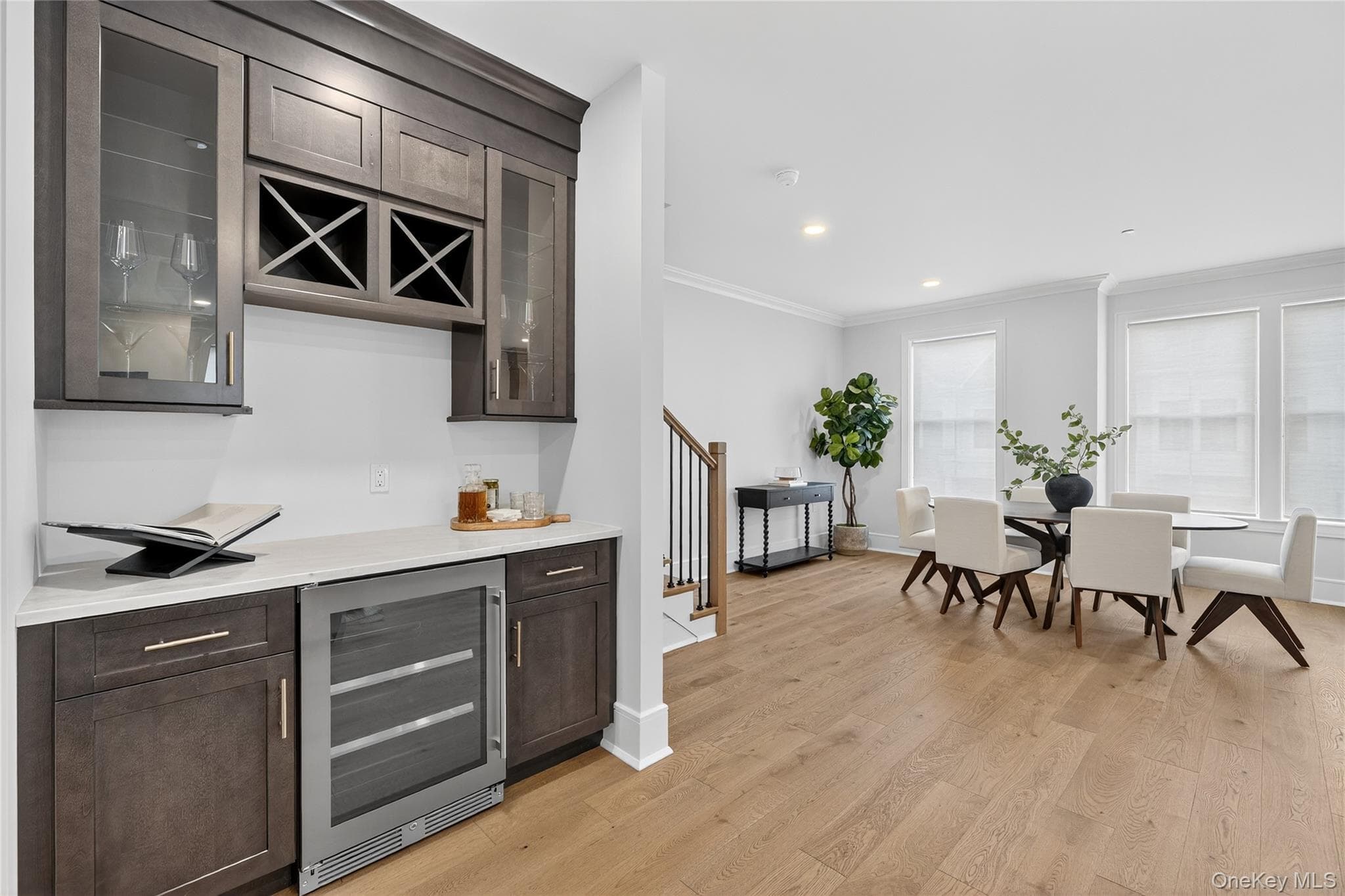 1815 Soundview Court thumbnail 8