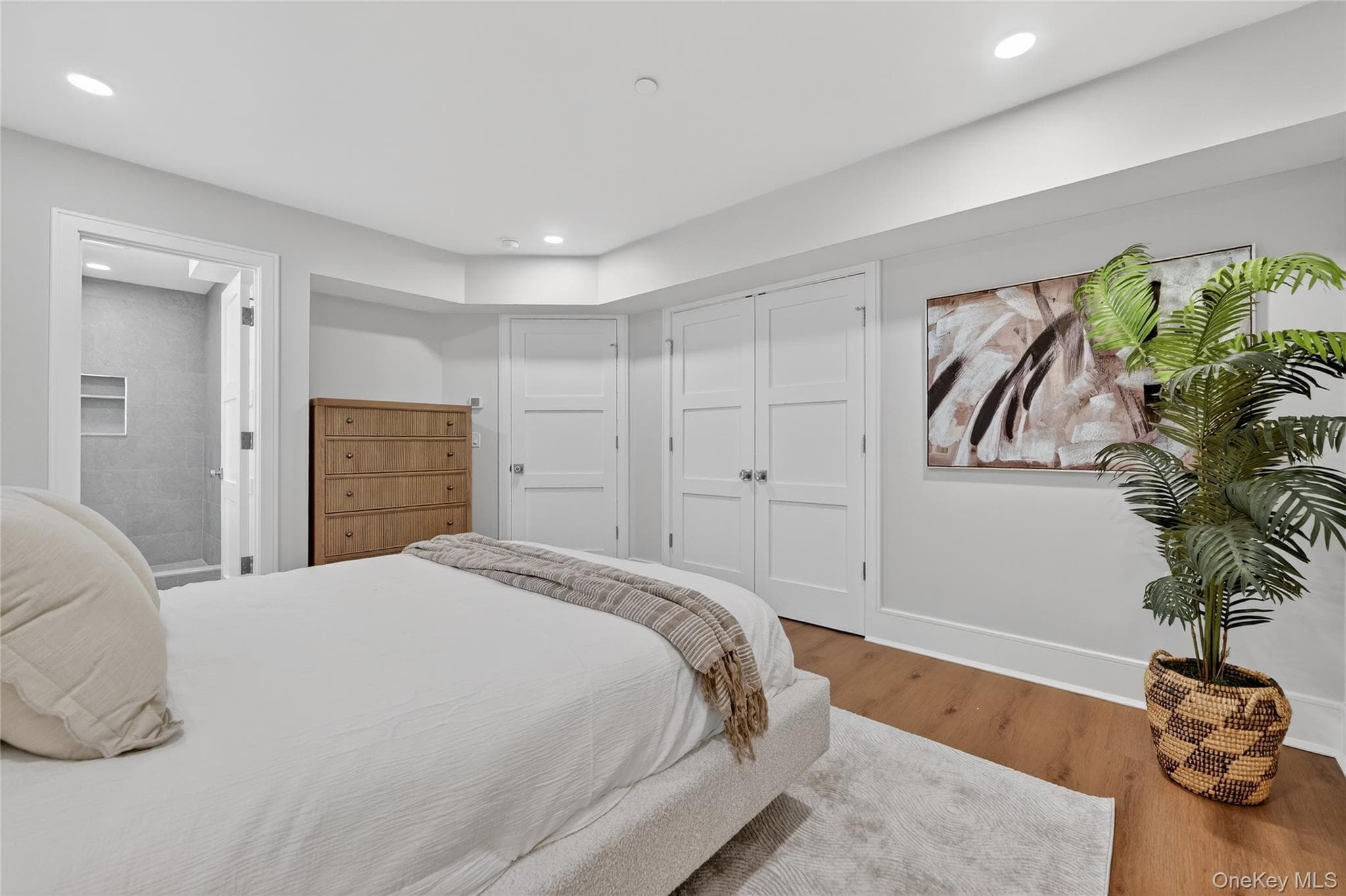 1815 Soundview Court thumbnail 25