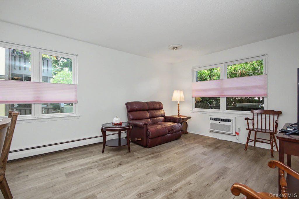 969 Sierra Vista Lane thumbnail 15