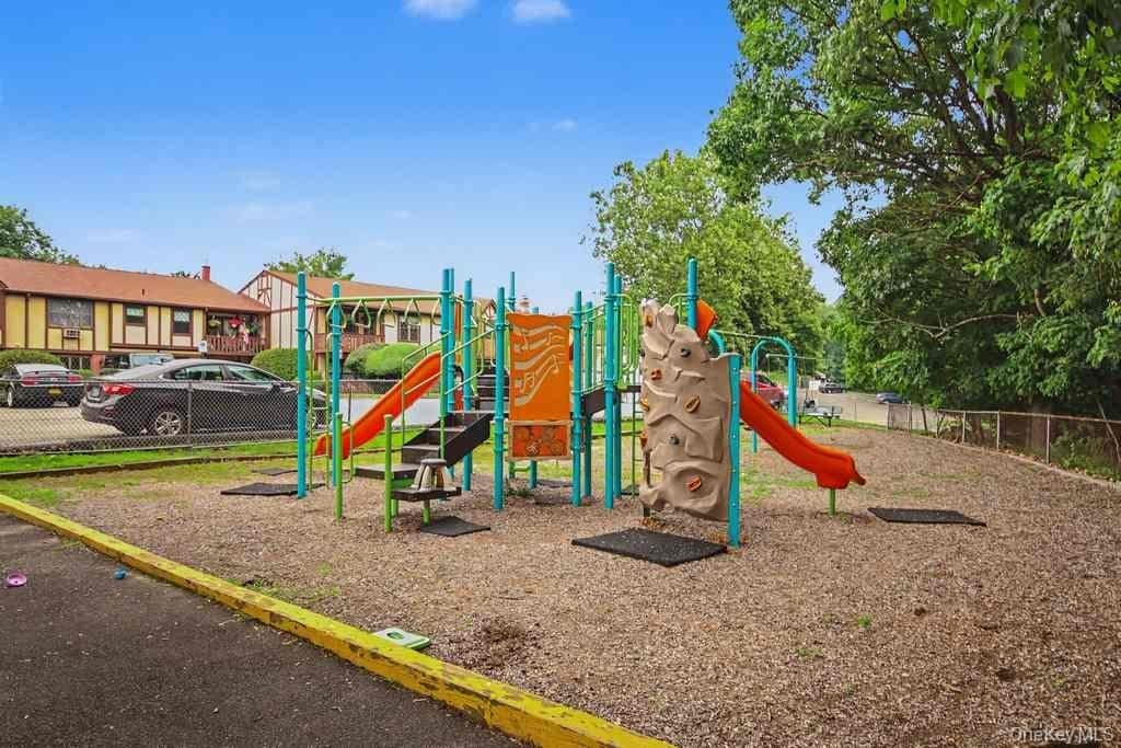 969 Sierra Vista Lane thumbnail 35