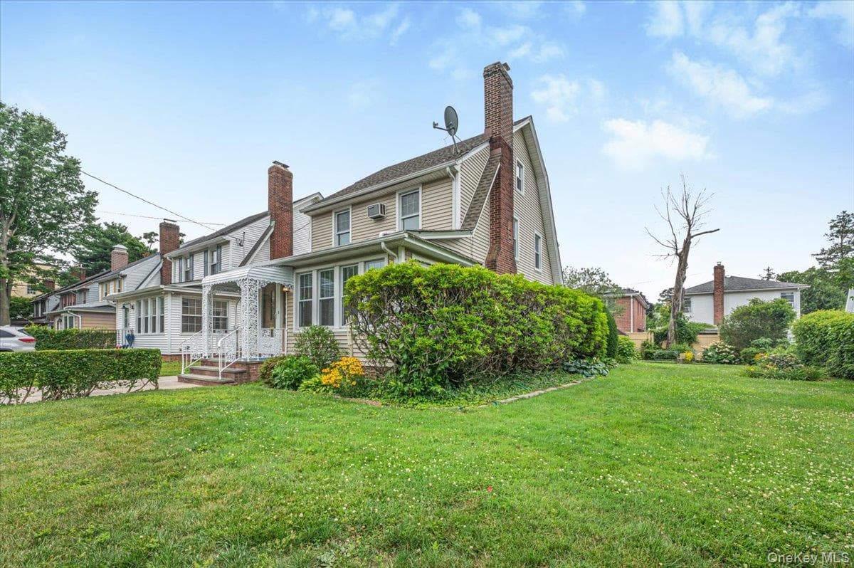 251-47 42nd Avenue thumbnail 3