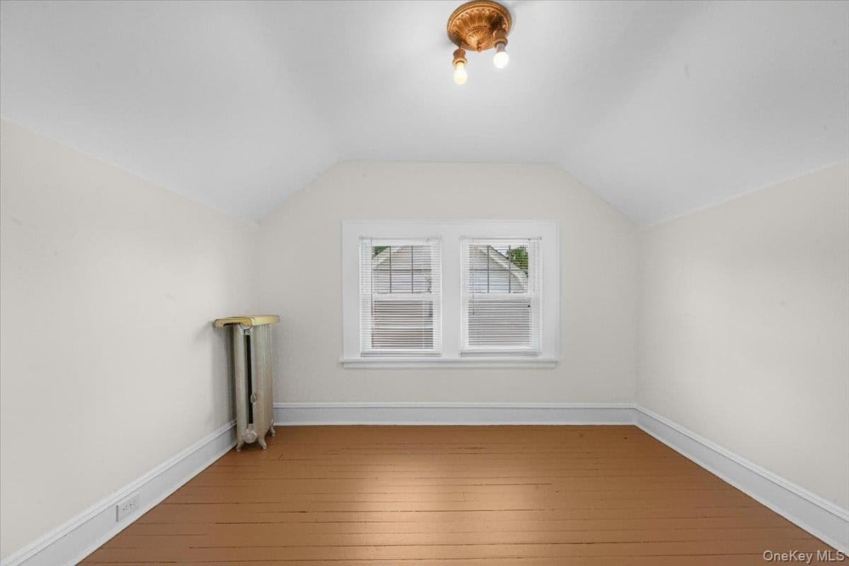 251-47 42nd Avenue thumbnail 28