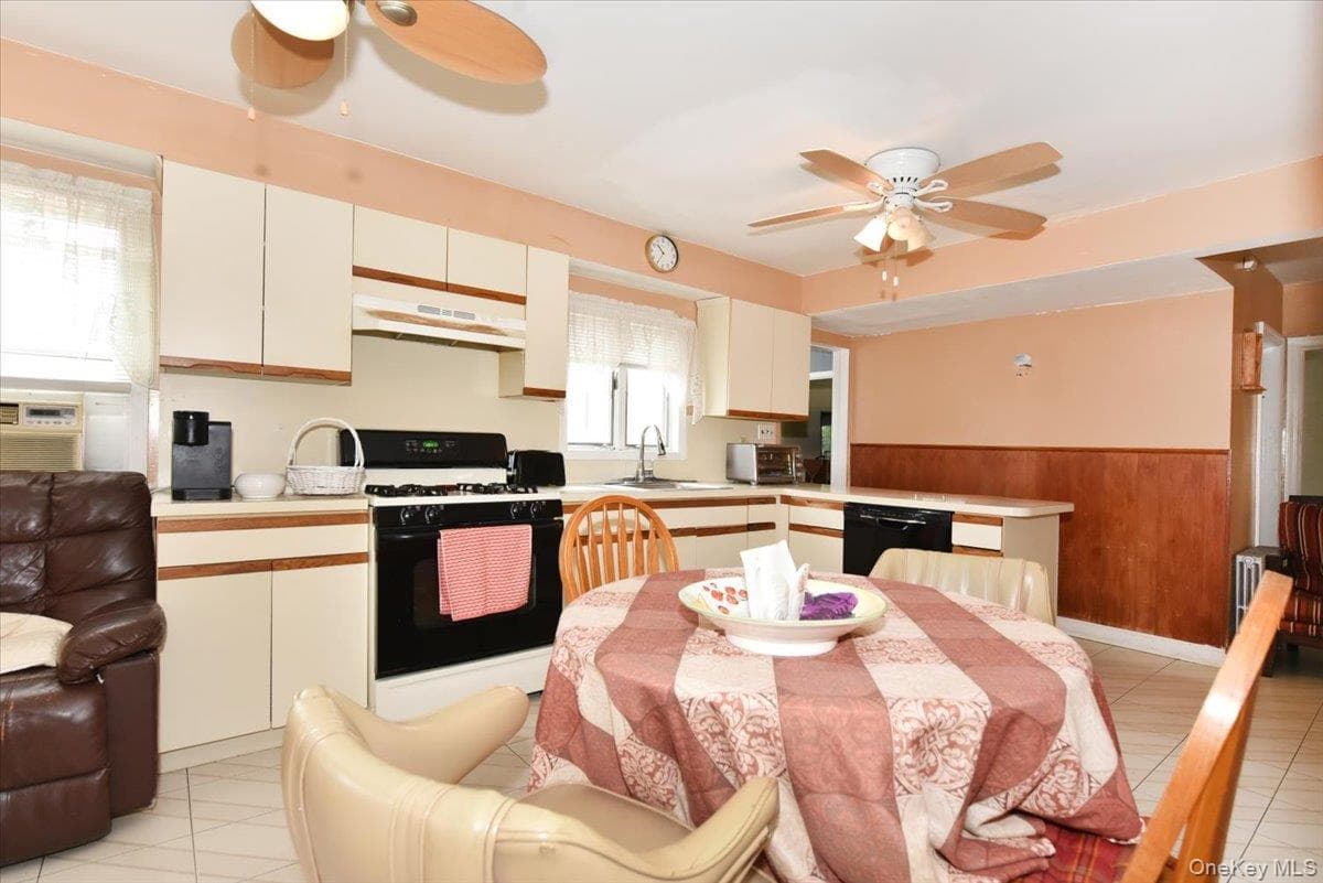 403 Oak Street thumbnail 13