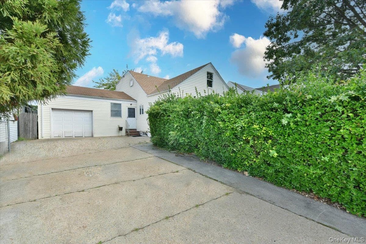 403 Oak Street thumbnail 5