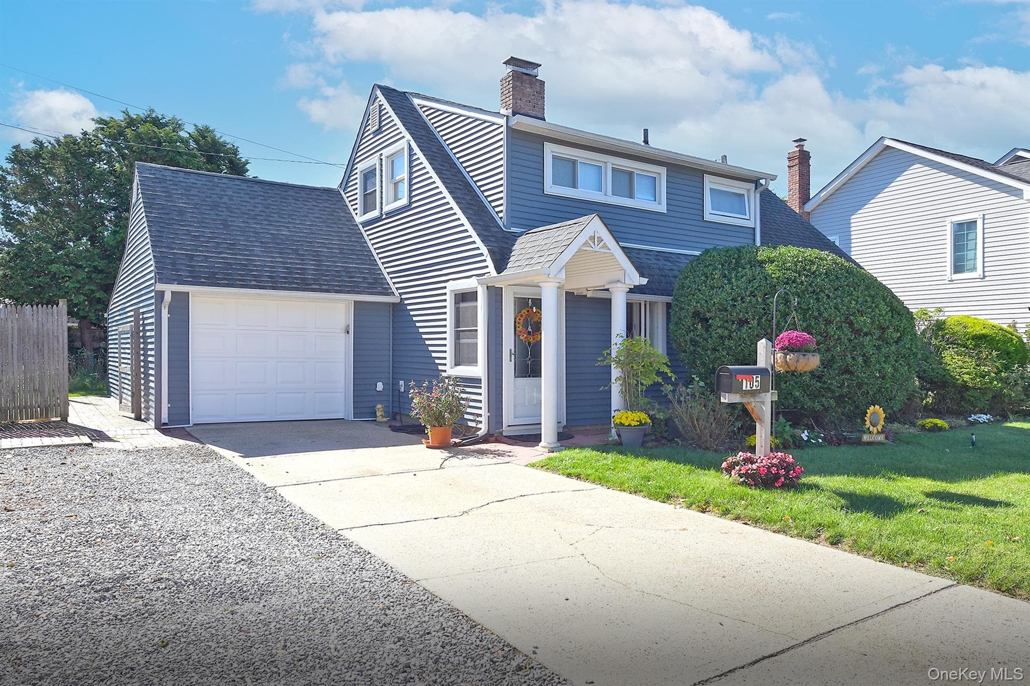 105 Bucket Lane photo 1
