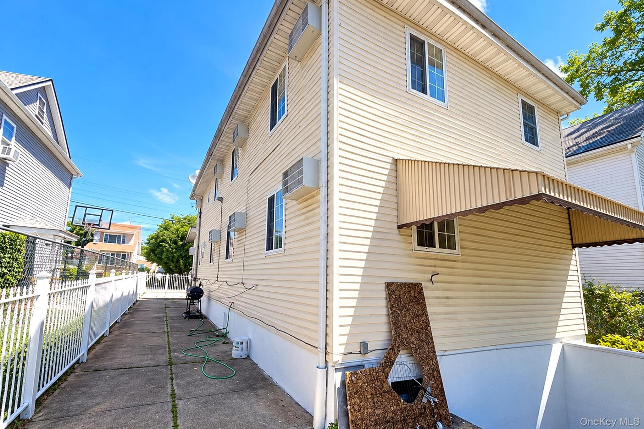 218-42 140th Avenue thumbnail 2