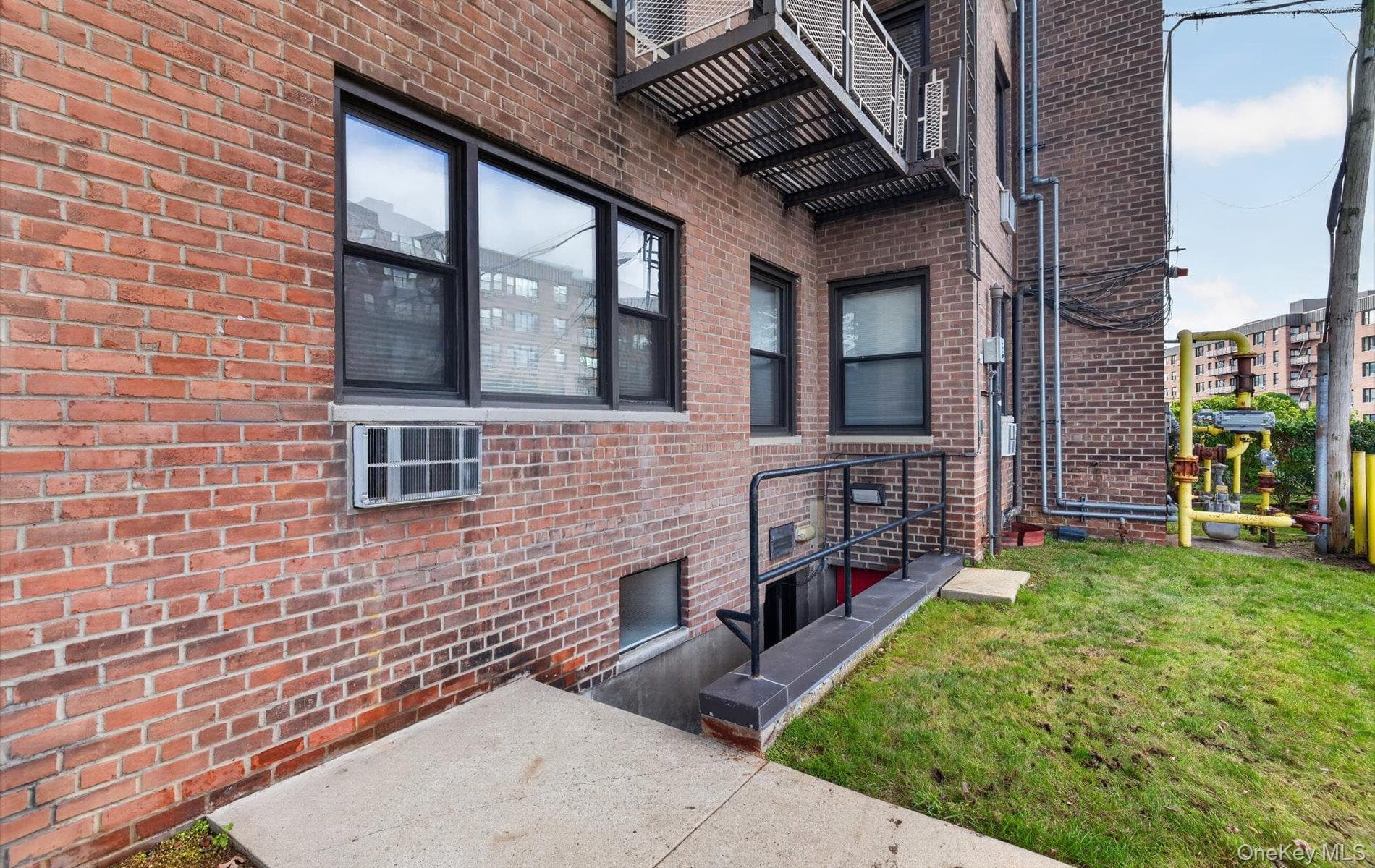 4 Birchwood Court Unit: 4G thumbnail 36