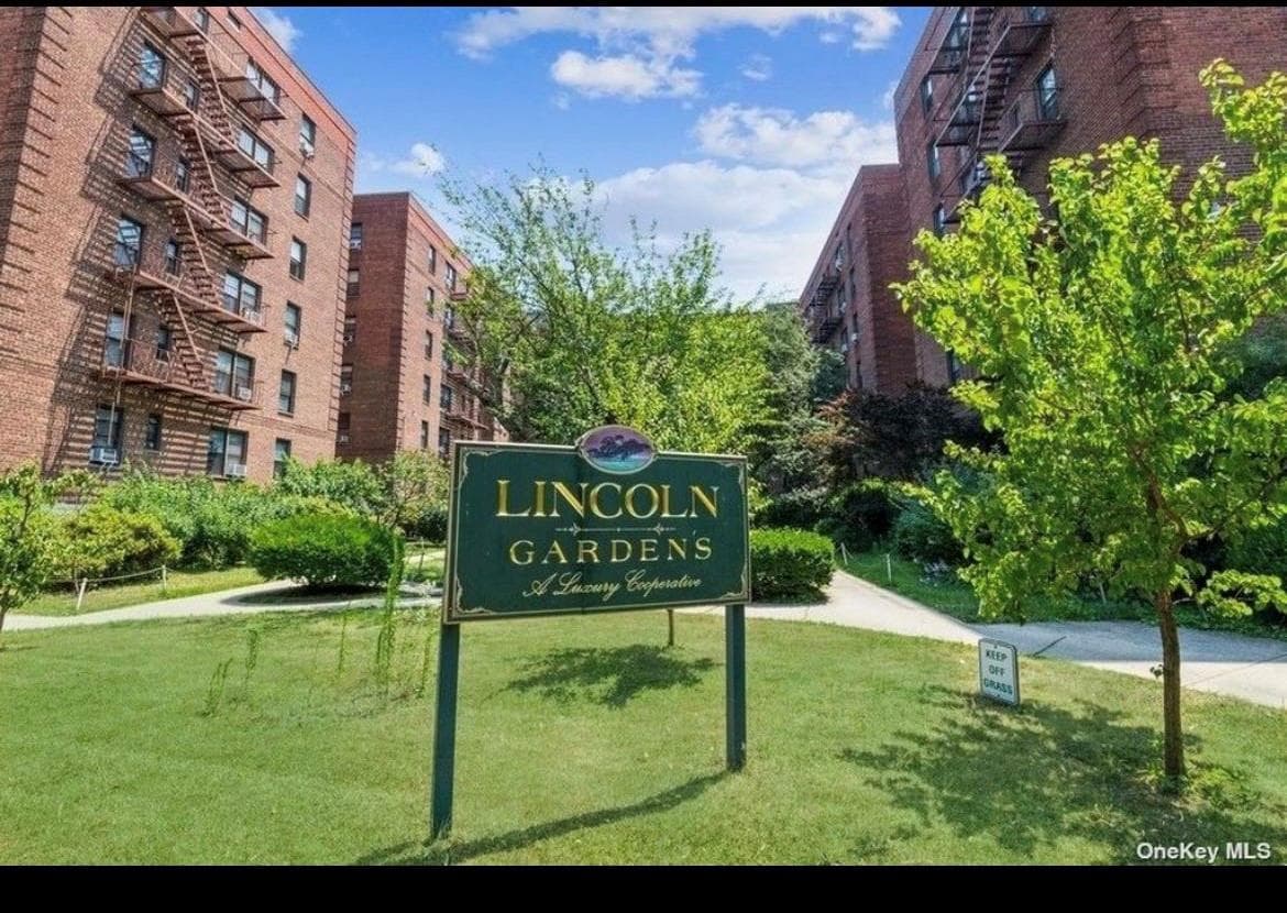 14444 38th Avenue Unit: C5 photo 1