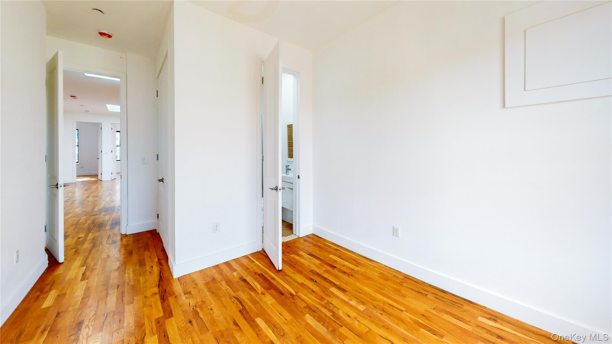 659 Georgia Avenue thumbnail 15