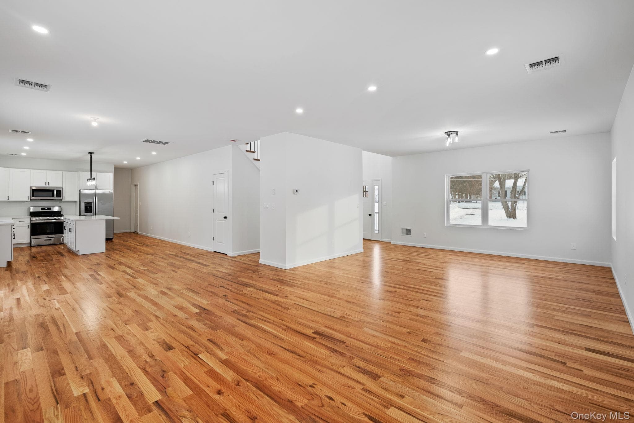 28 Northern Avenue thumbnail 11