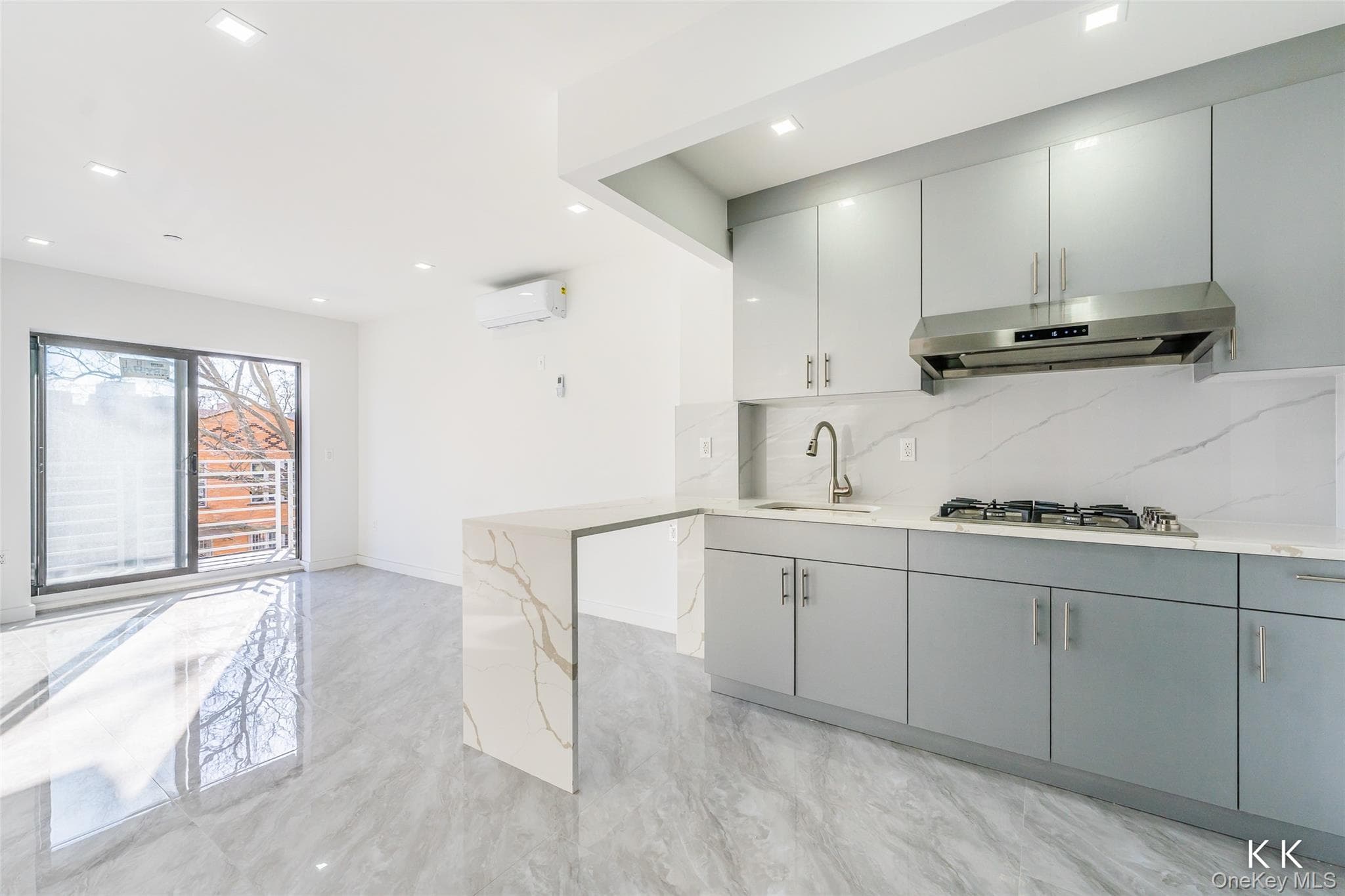 941 57th Street Unit: 1A thumbnail 2