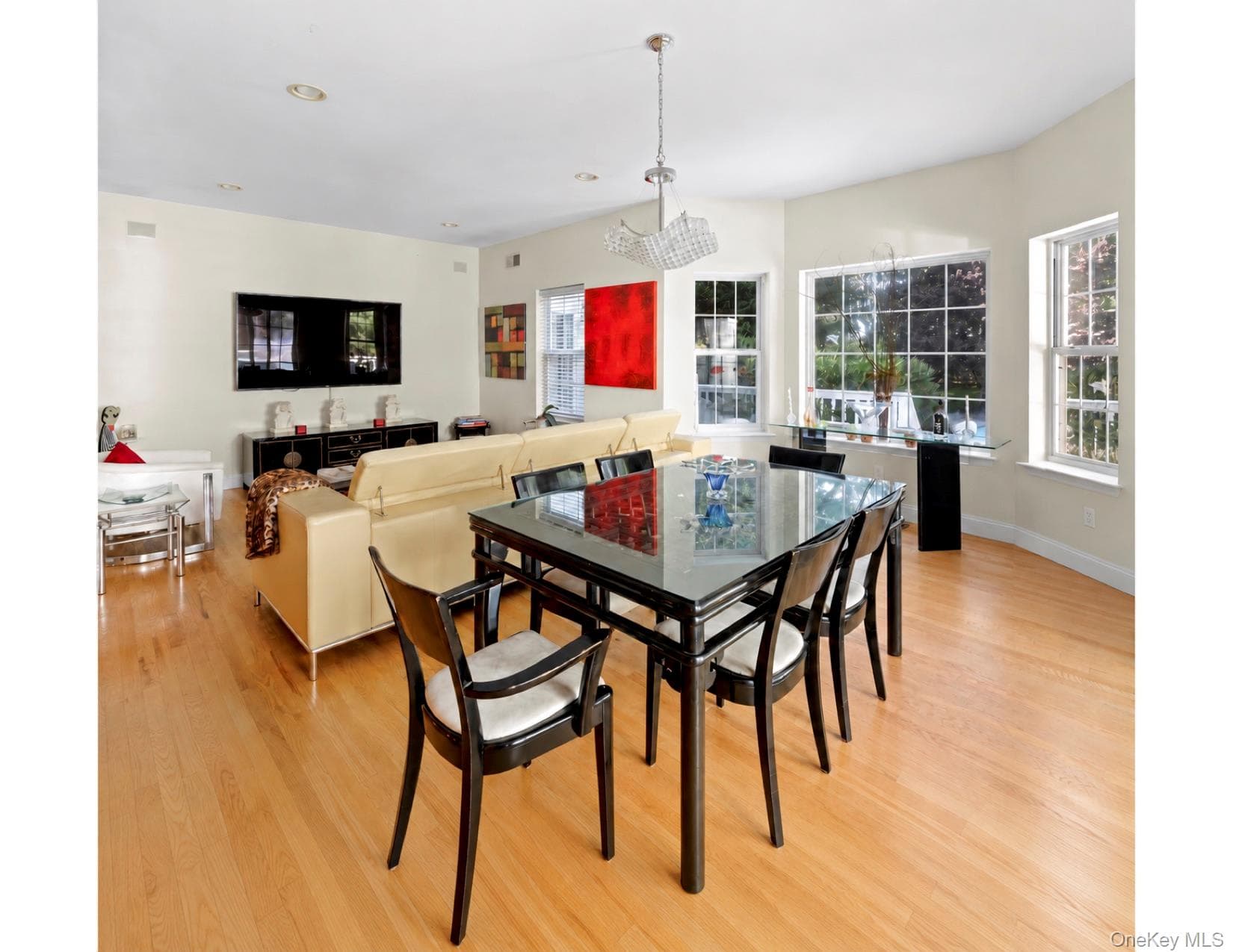16 Willowood Court thumbnail 11
