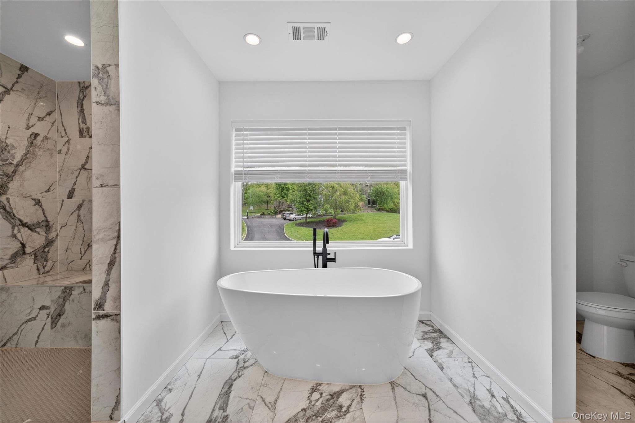 66 Pin Oak Drive thumbnail 24