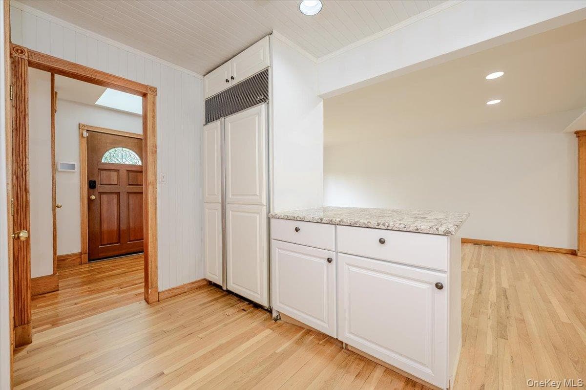 86 Edmore Lane thumbnail 10
