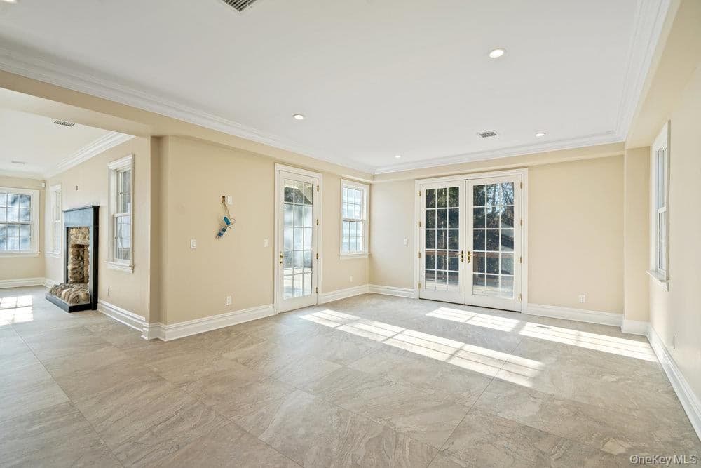 89 Mill River Road thumbnail 11