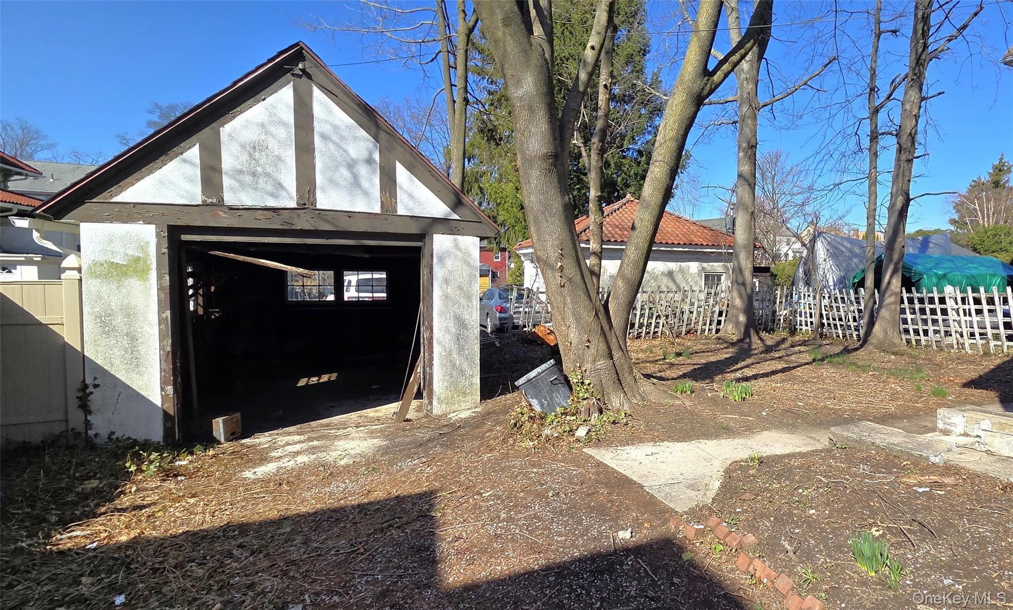 540 Webster Avenue thumbnail 18