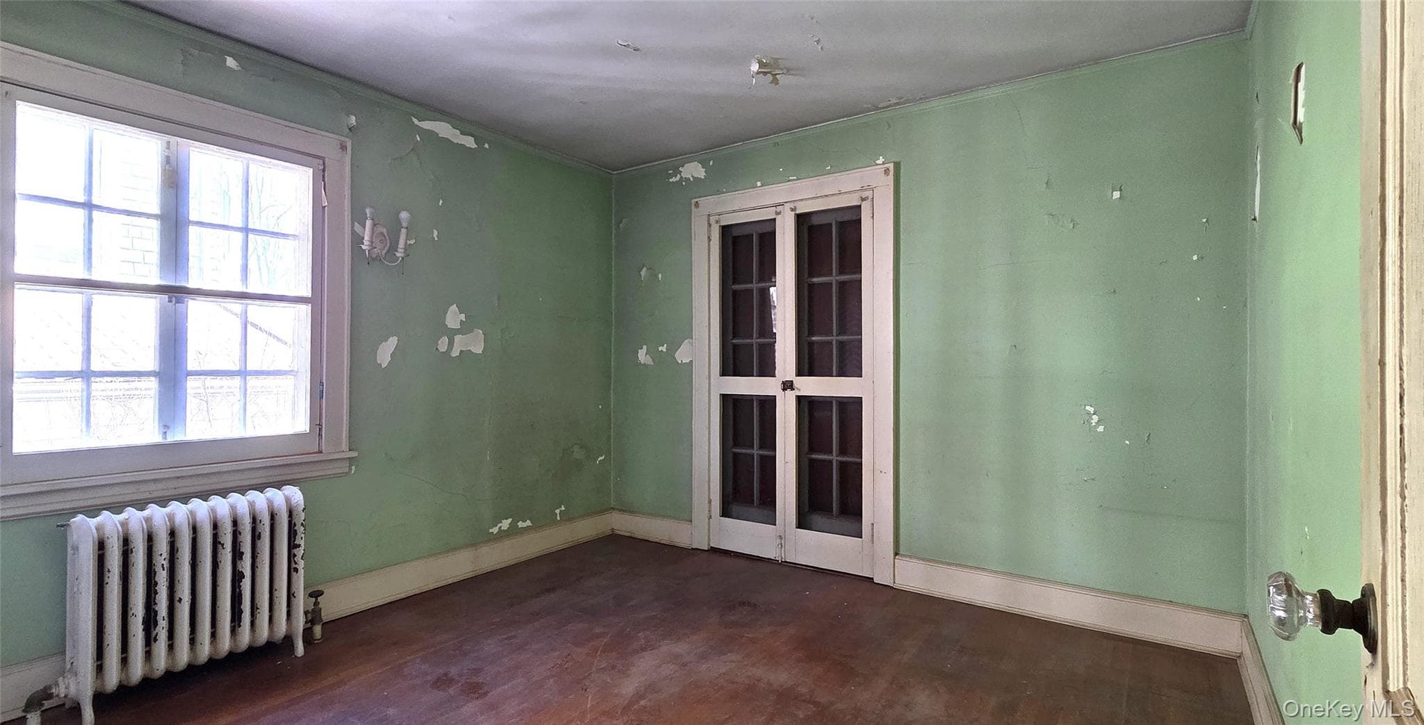 540 Webster Avenue thumbnail 10