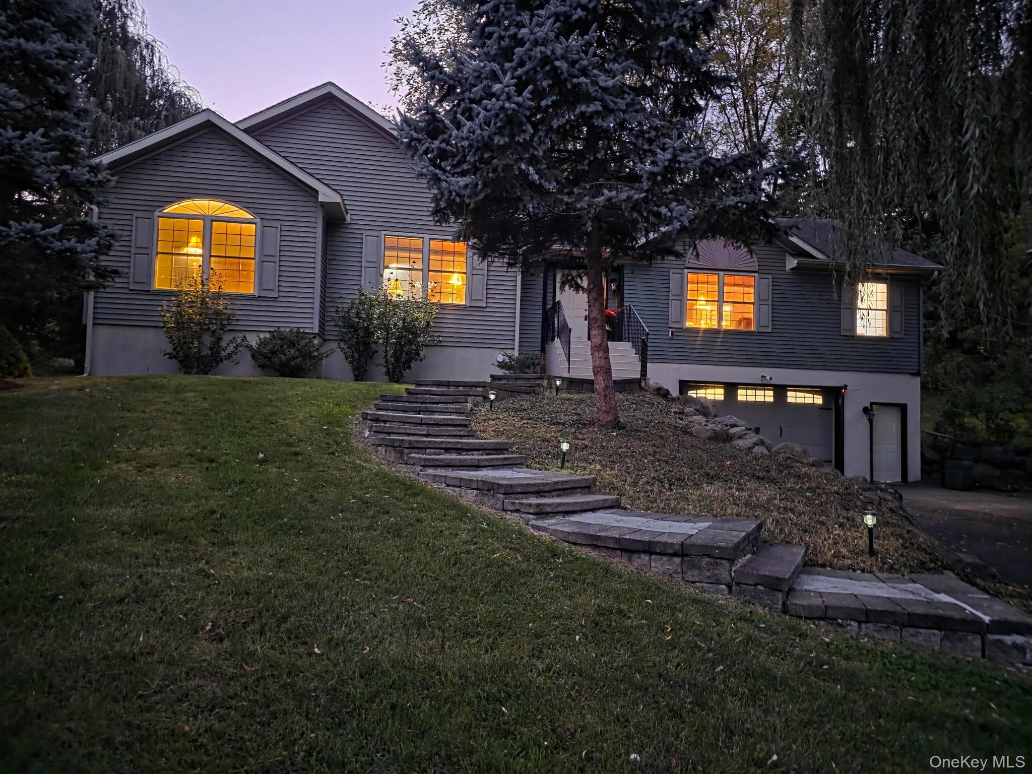 188 Hoyt Street photo 1