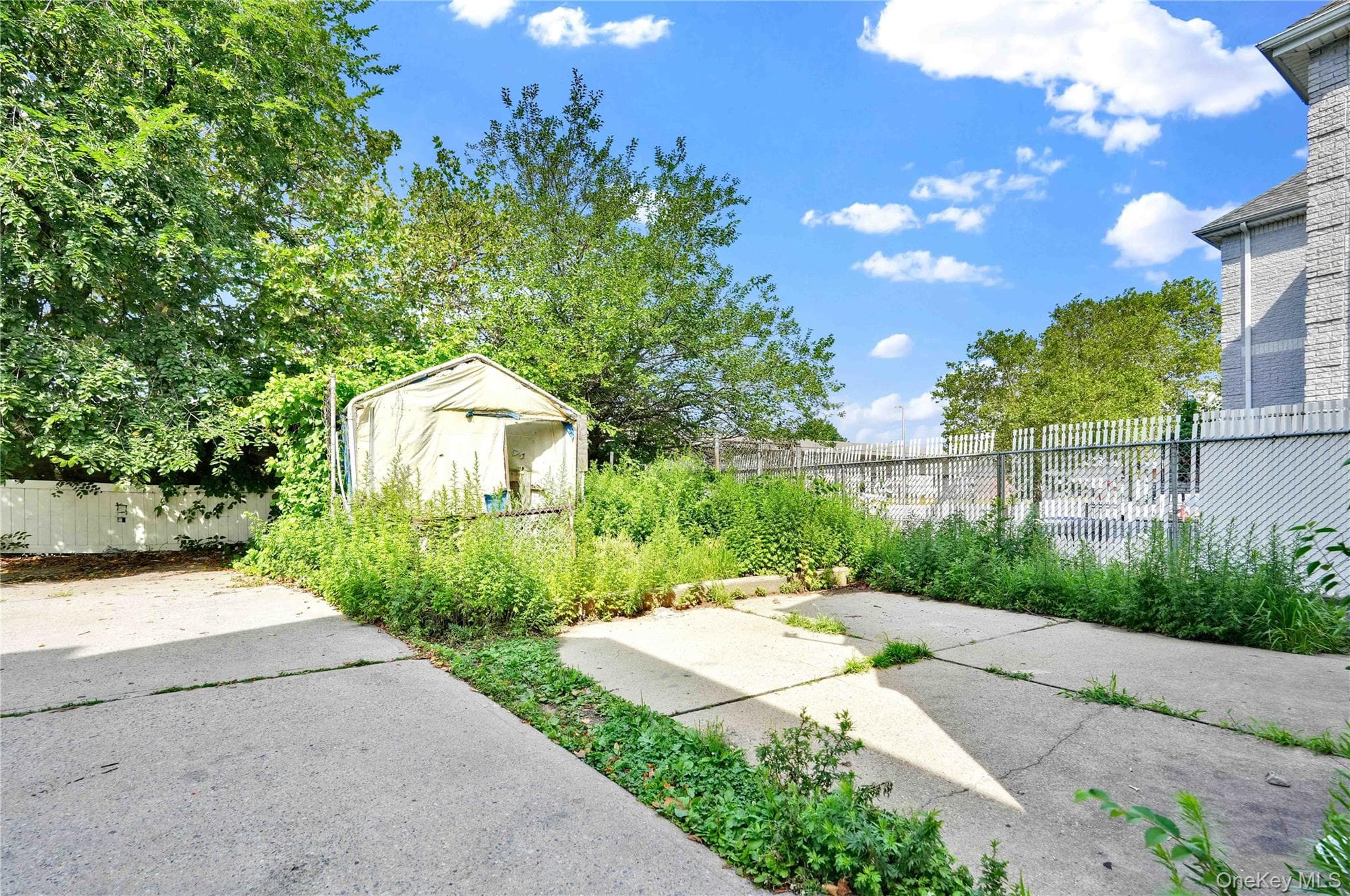 9720 Remington Street thumbnail 3
