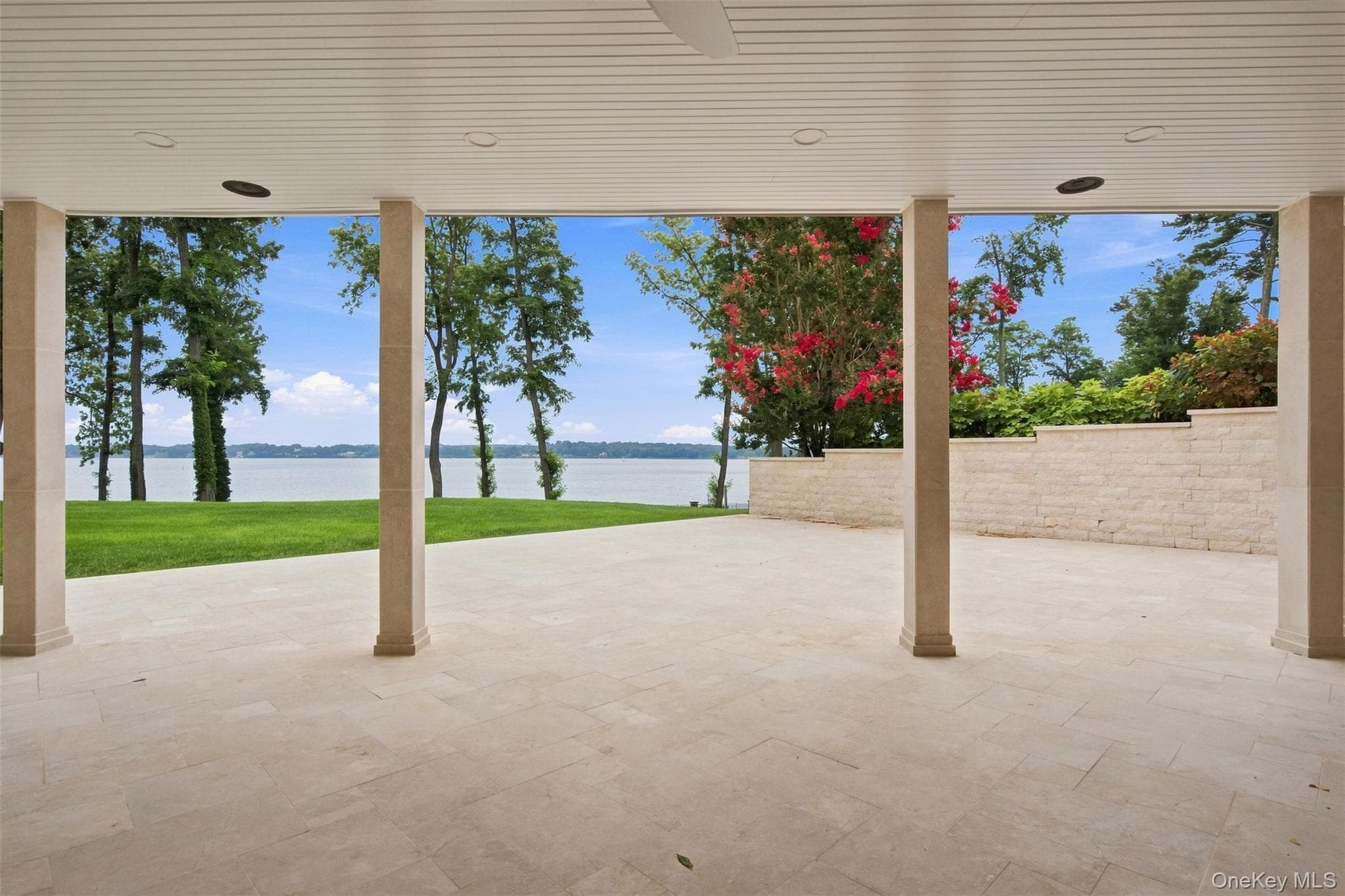 900 W Shore Road thumbnail 44