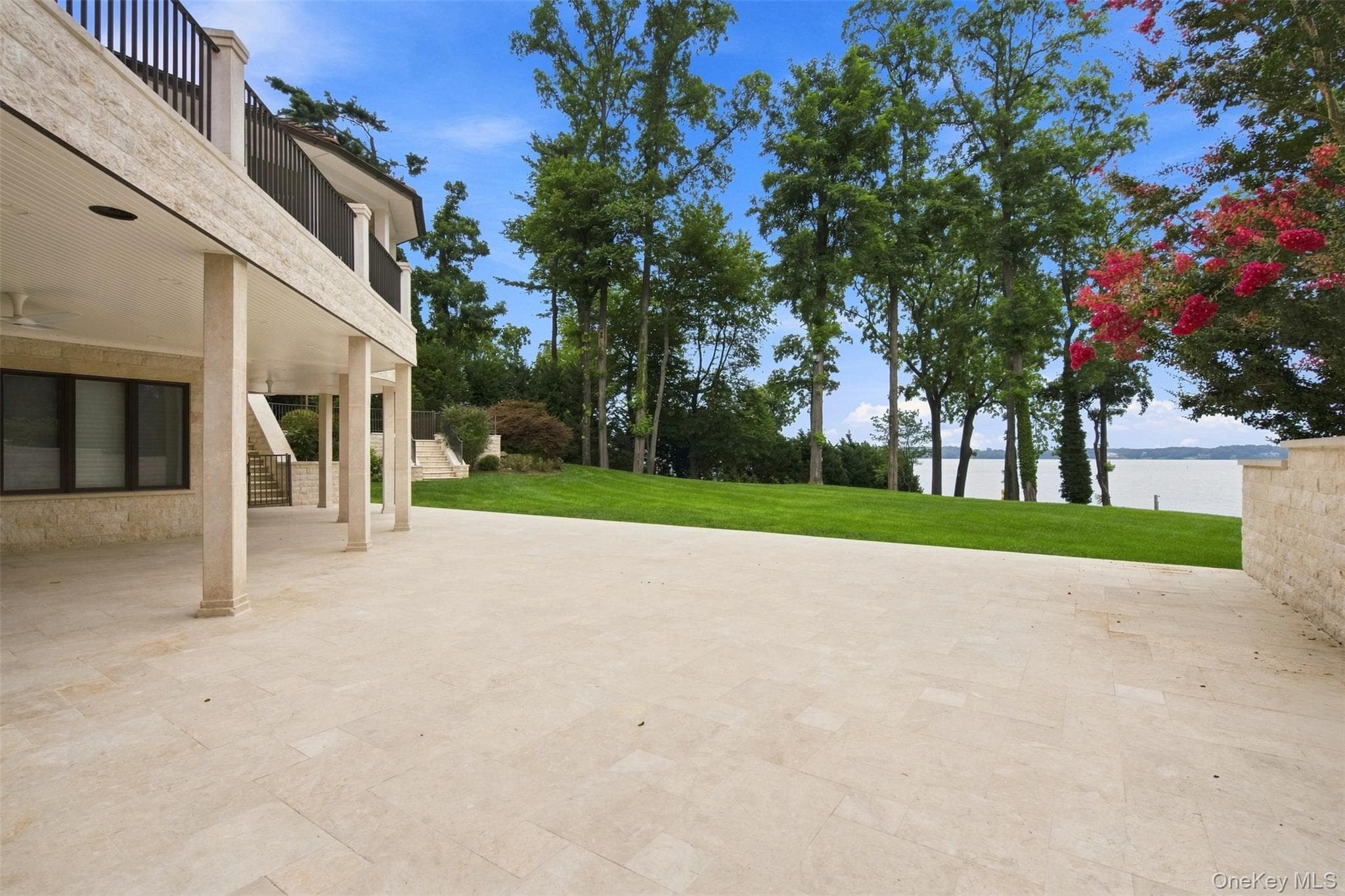 900 W Shore Road thumbnail 45