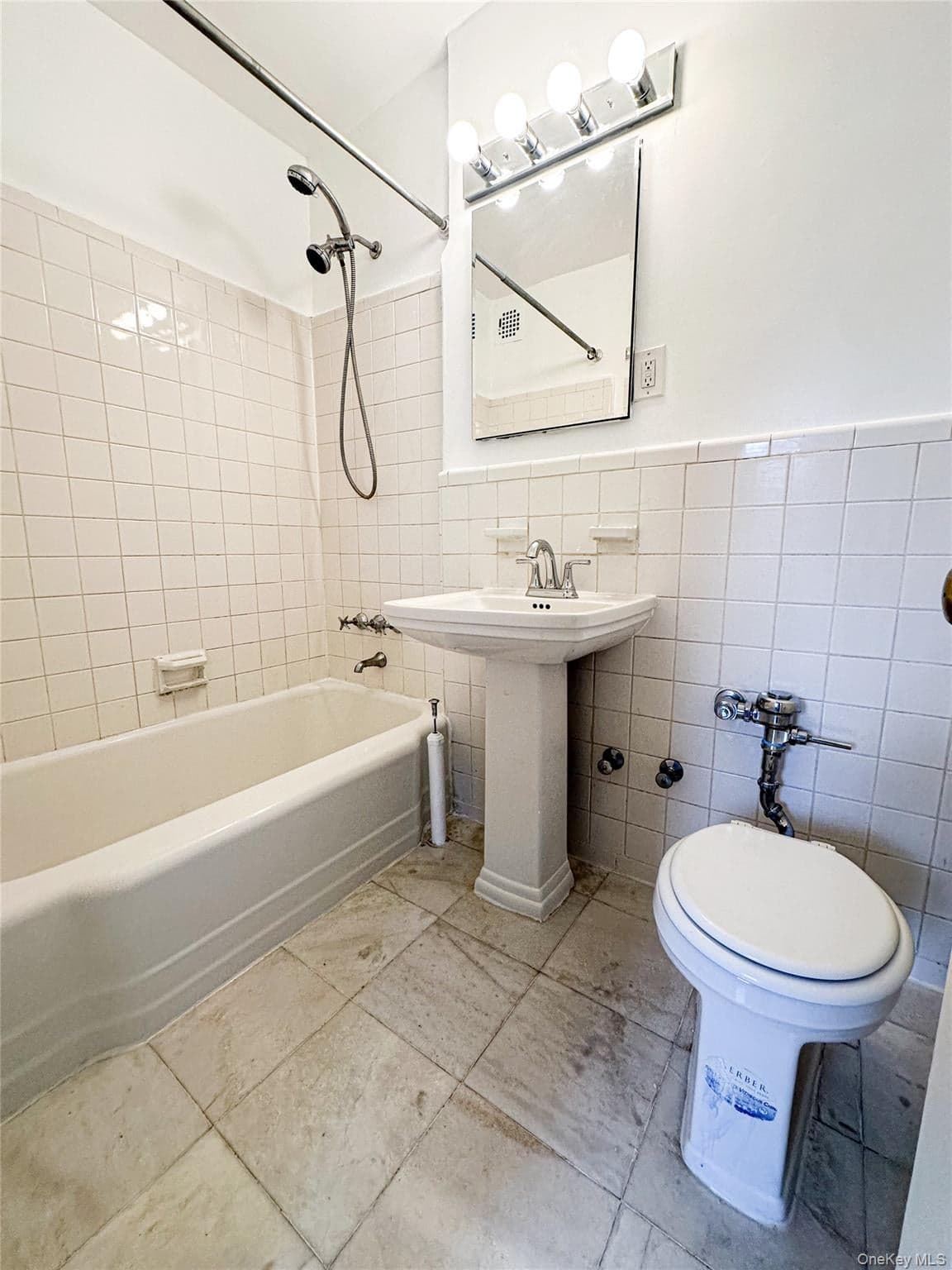 10025 Queens Boulevard Unit: 6L thumbnail 10