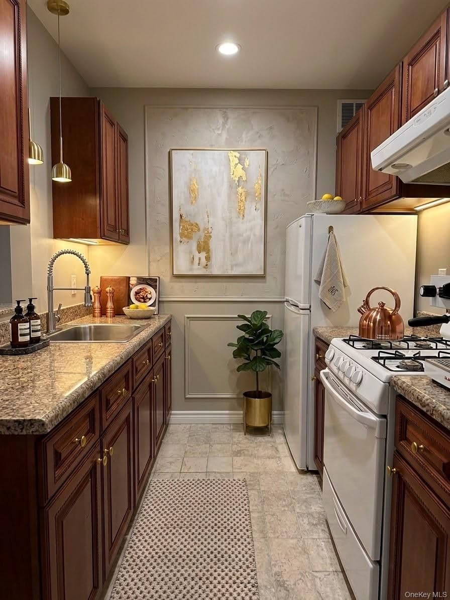10025 Queens Boulevard Unit: 6L photo 1