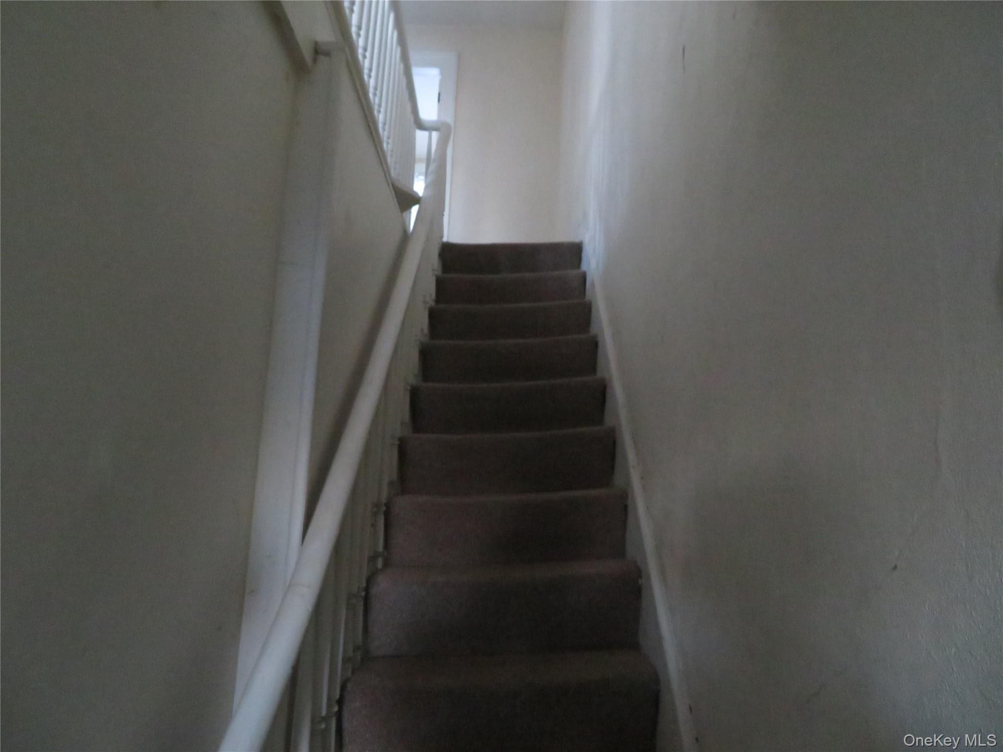 125 Hudson Terrace thumbnail 28