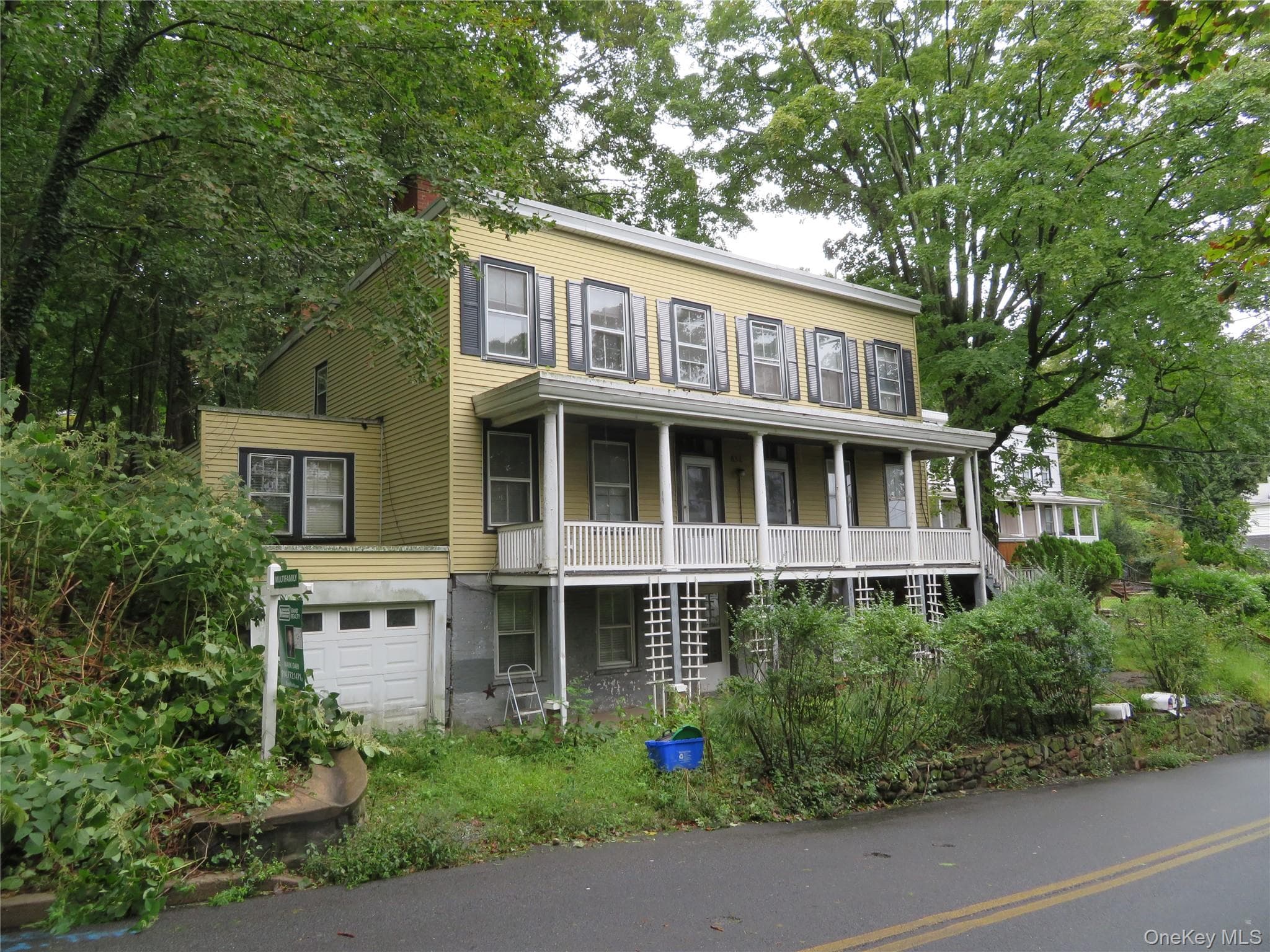 125 Hudson Terrace thumbnail 3