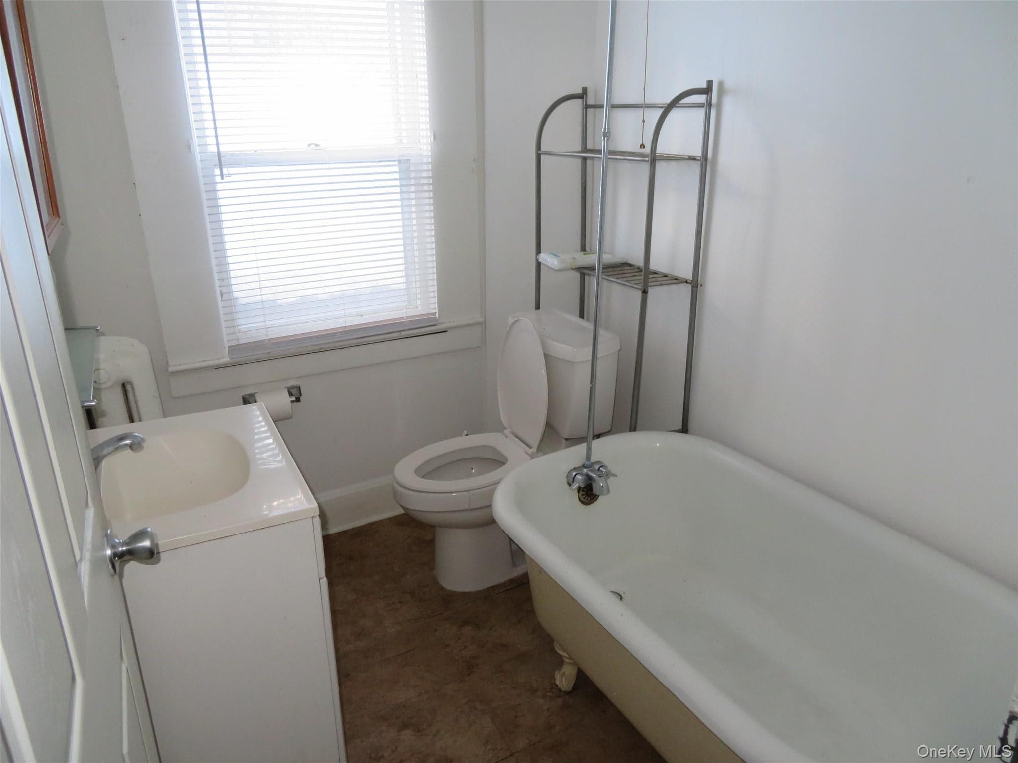 125 Hudson Terrace thumbnail 16