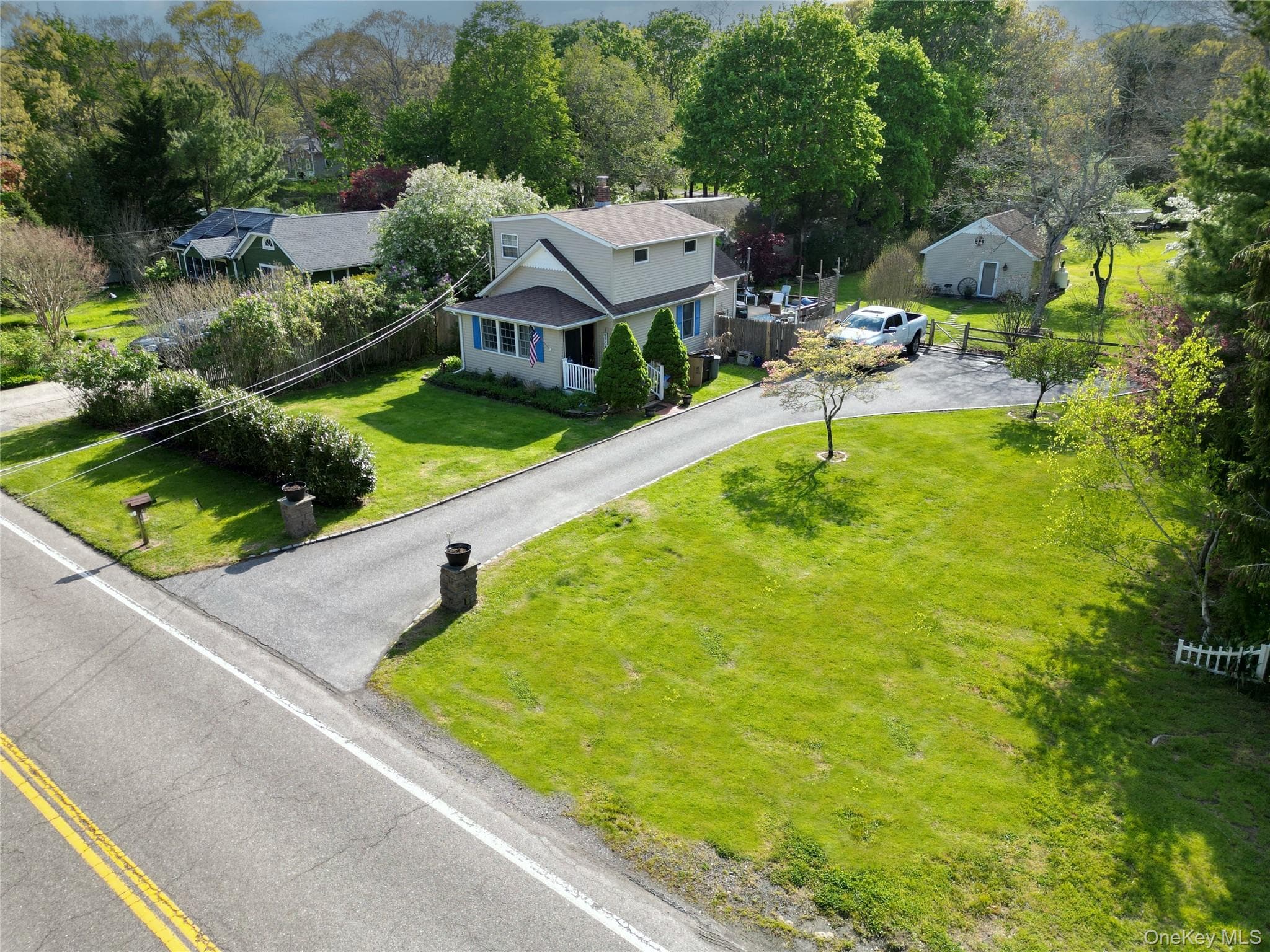 41 Summit Boulevard thumbnail 2