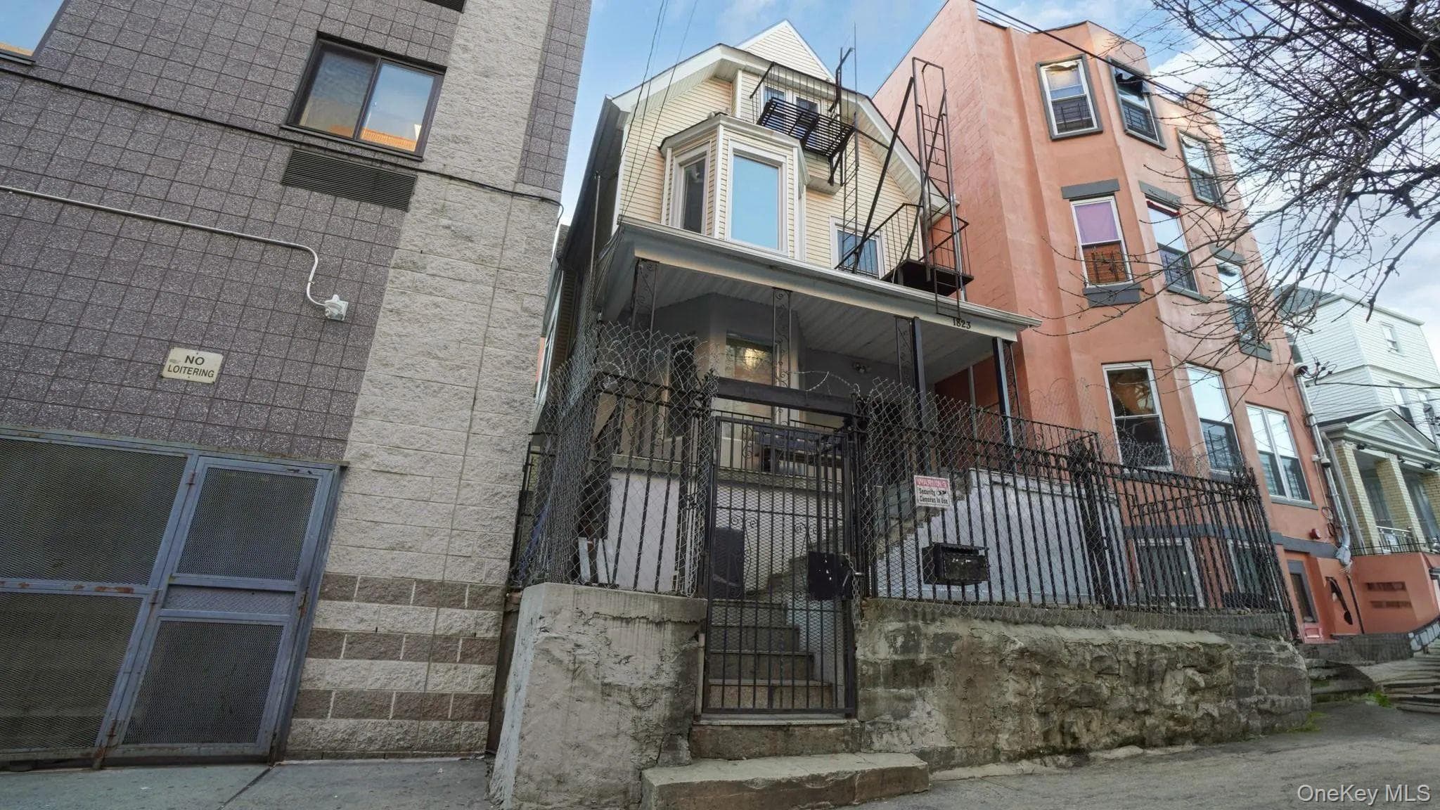 1823 Anthony Avenue thumbnail 24