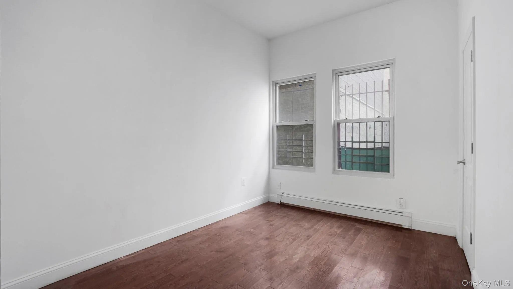 1823 Anthony Avenue thumbnail 12