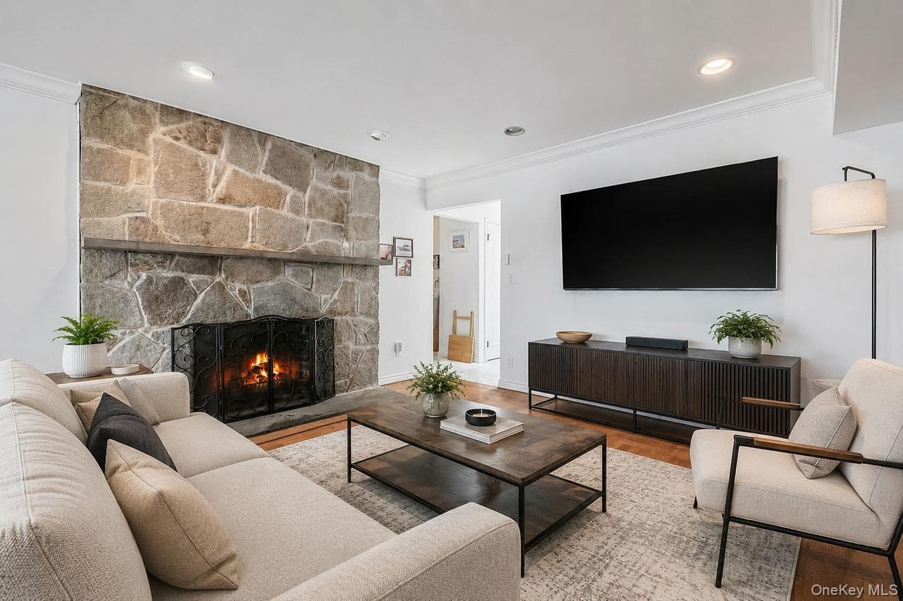 7 Forest Avenue thumbnail 14
