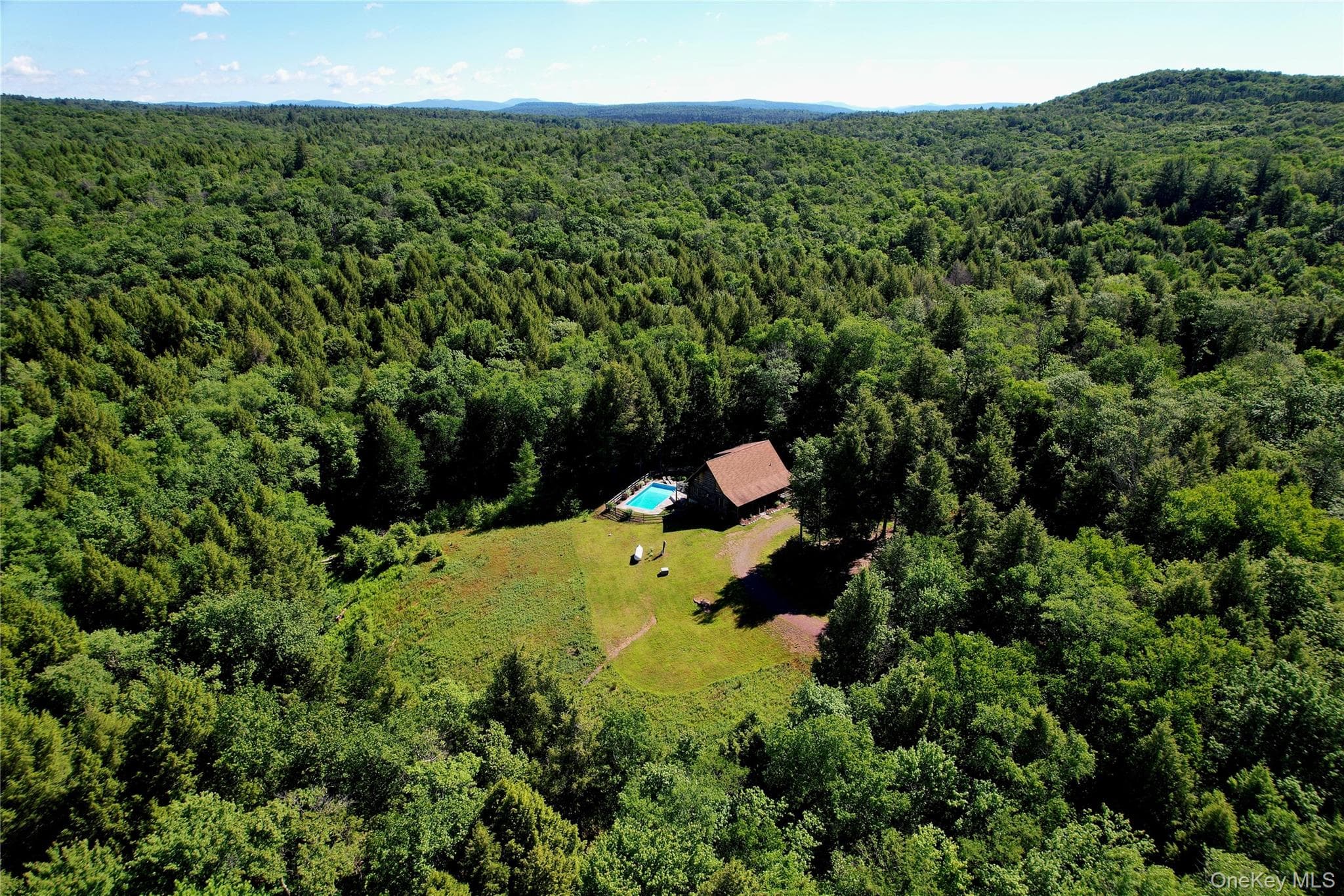 108 Eagles Ridge Way thumbnail 2