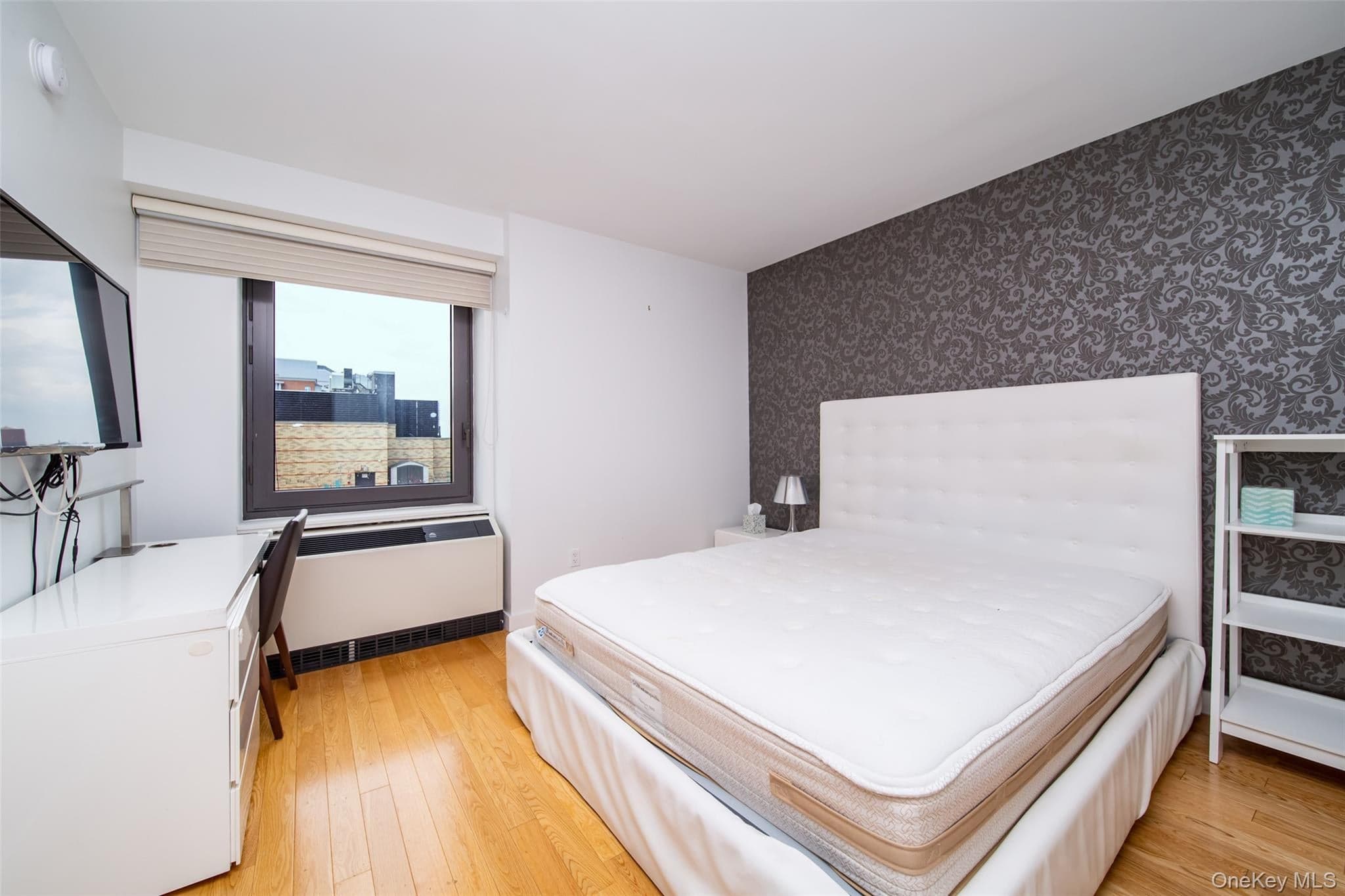 39-16 Prince Street Unit: PhB thumbnail 12